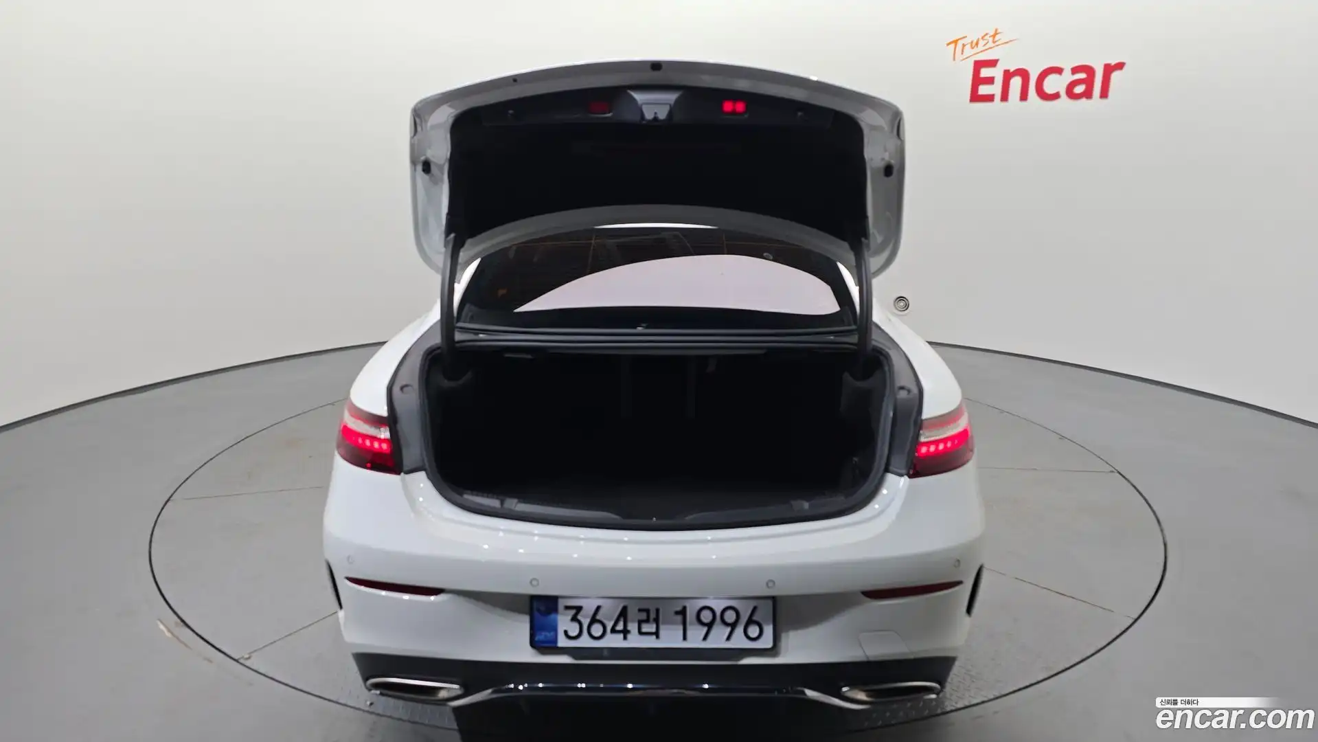 E-Class Mercedes-Benz 2021.5-OPTION-023