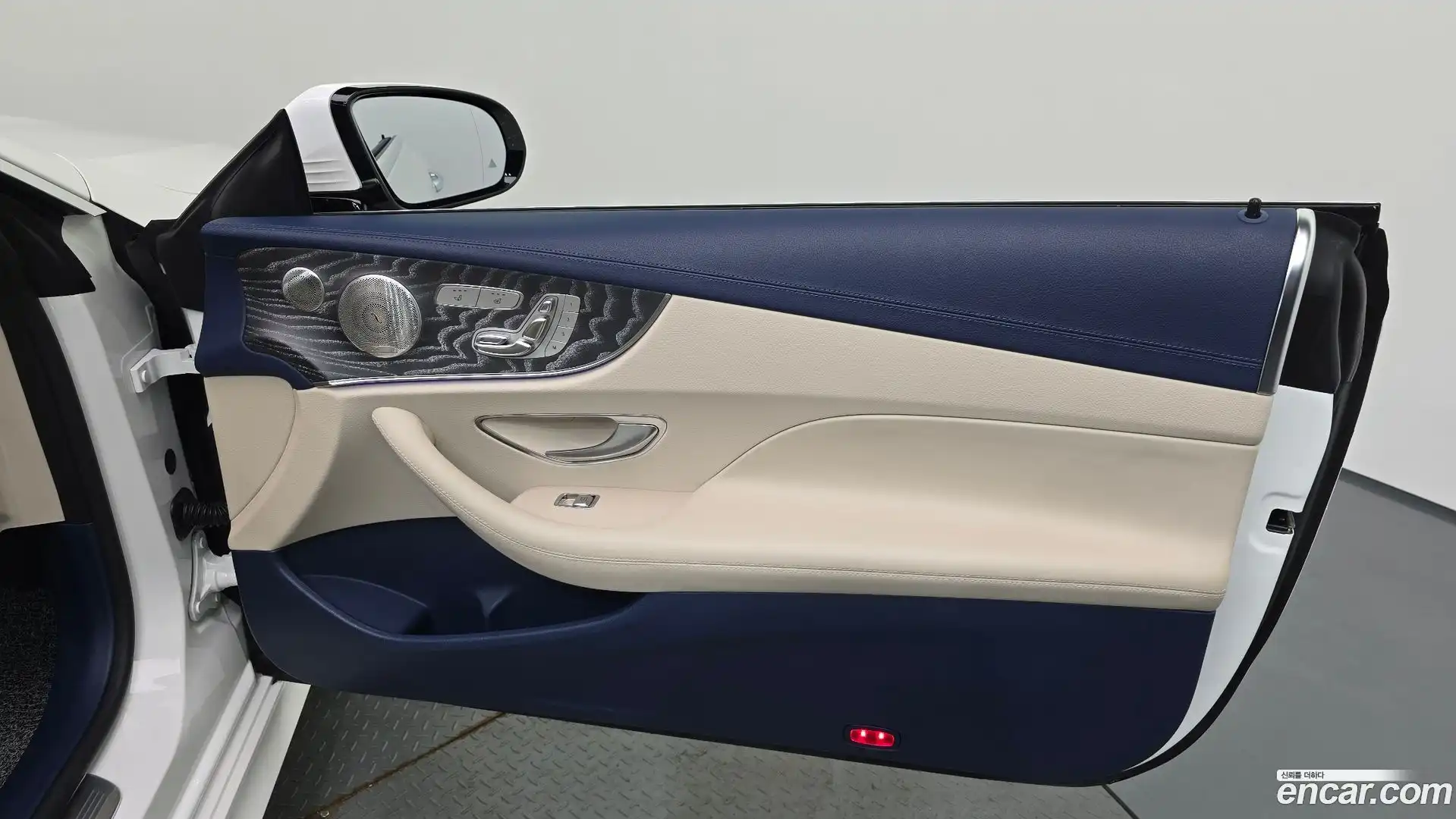 E-Class Mercedes-Benz 2021.5-INNER-035
