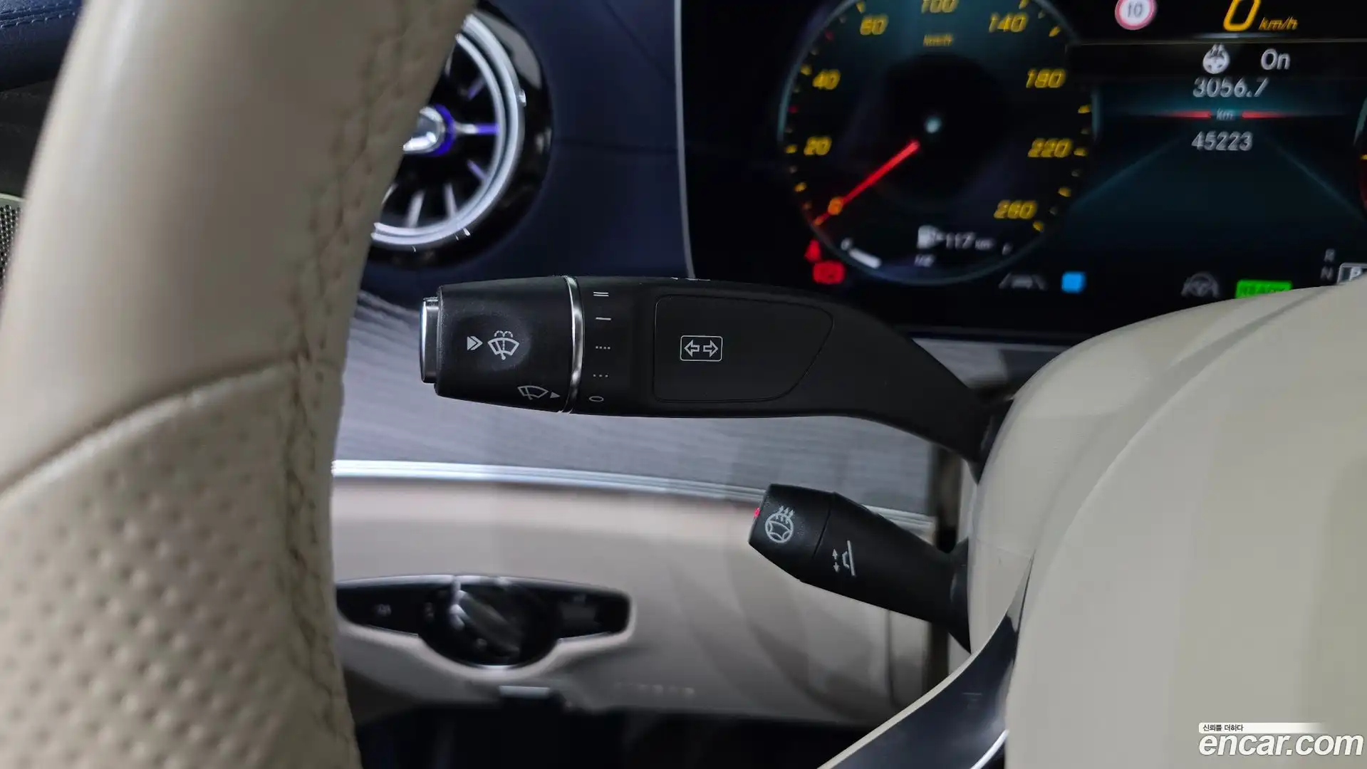 E-Class Mercedes-Benz 2021.5-OPTION-041
