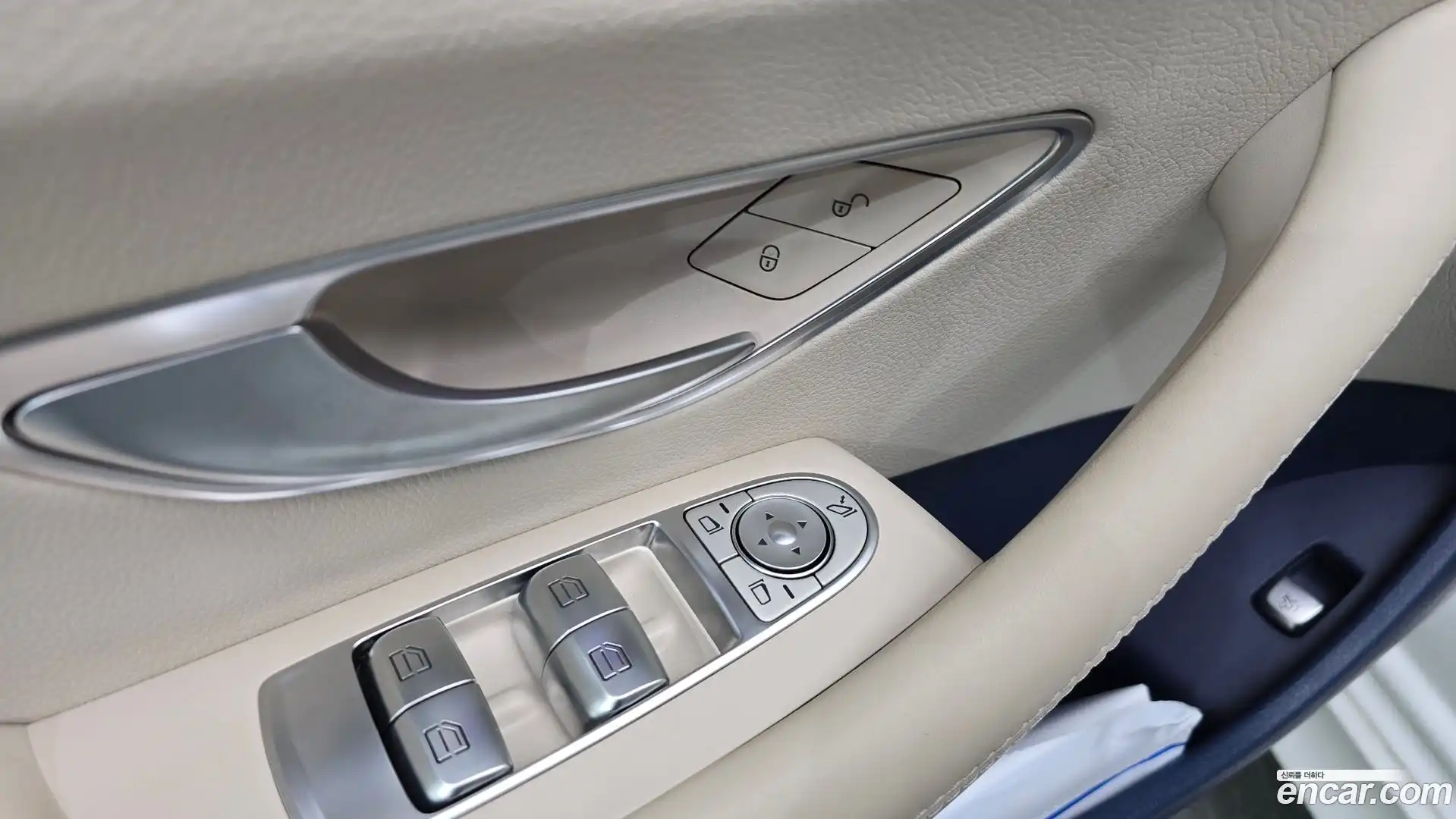 E-Class Mercedes-Benz 2021.5-OPTION-050