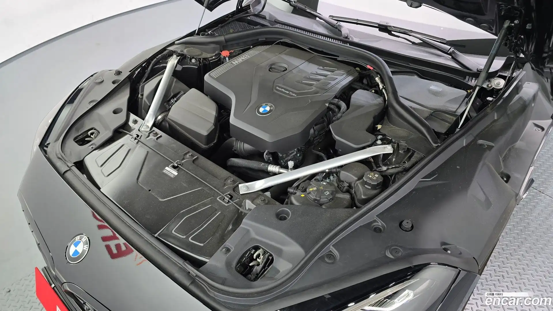 Z4 BMW 2023.10-OUTER-006