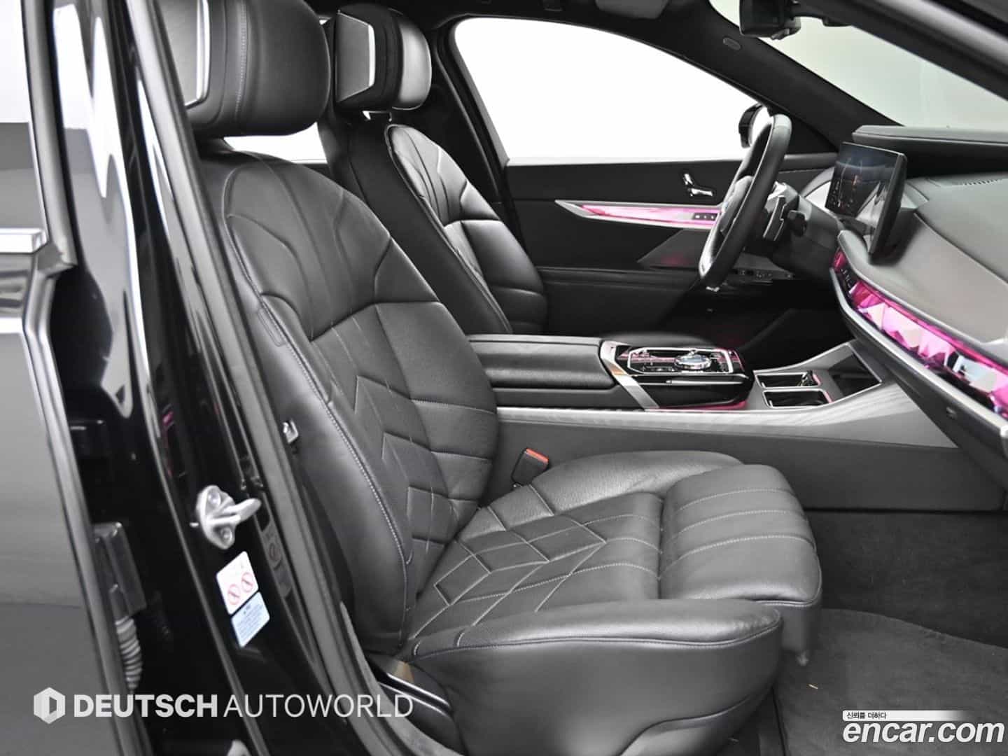 7-Series BMW 2023.5-INNER-010