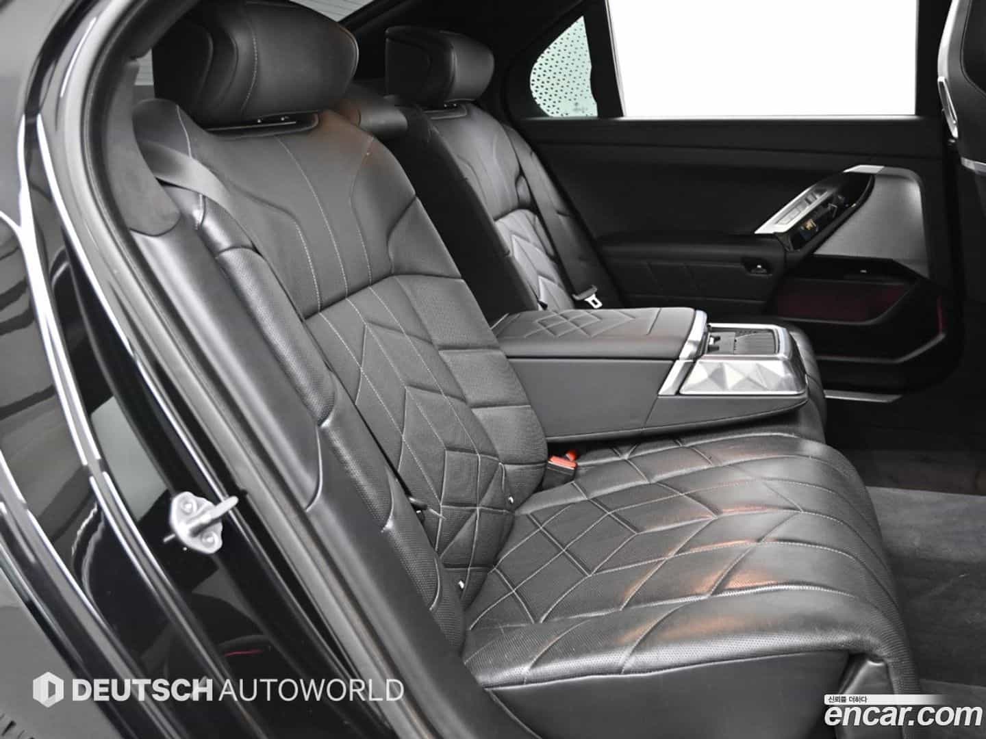 7-Series BMW 2023.5-OPTION-016