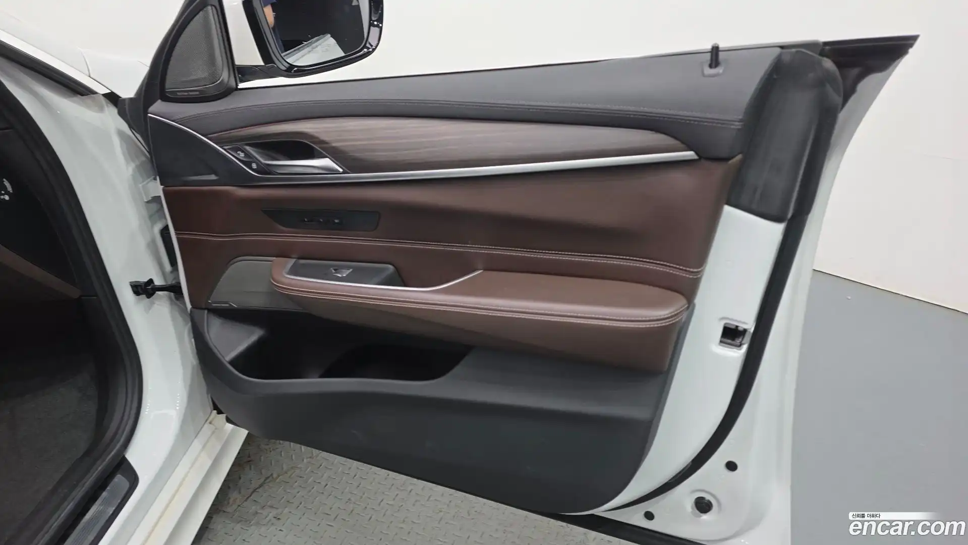 Gran Turismo BMW 2021.0-INNER-034