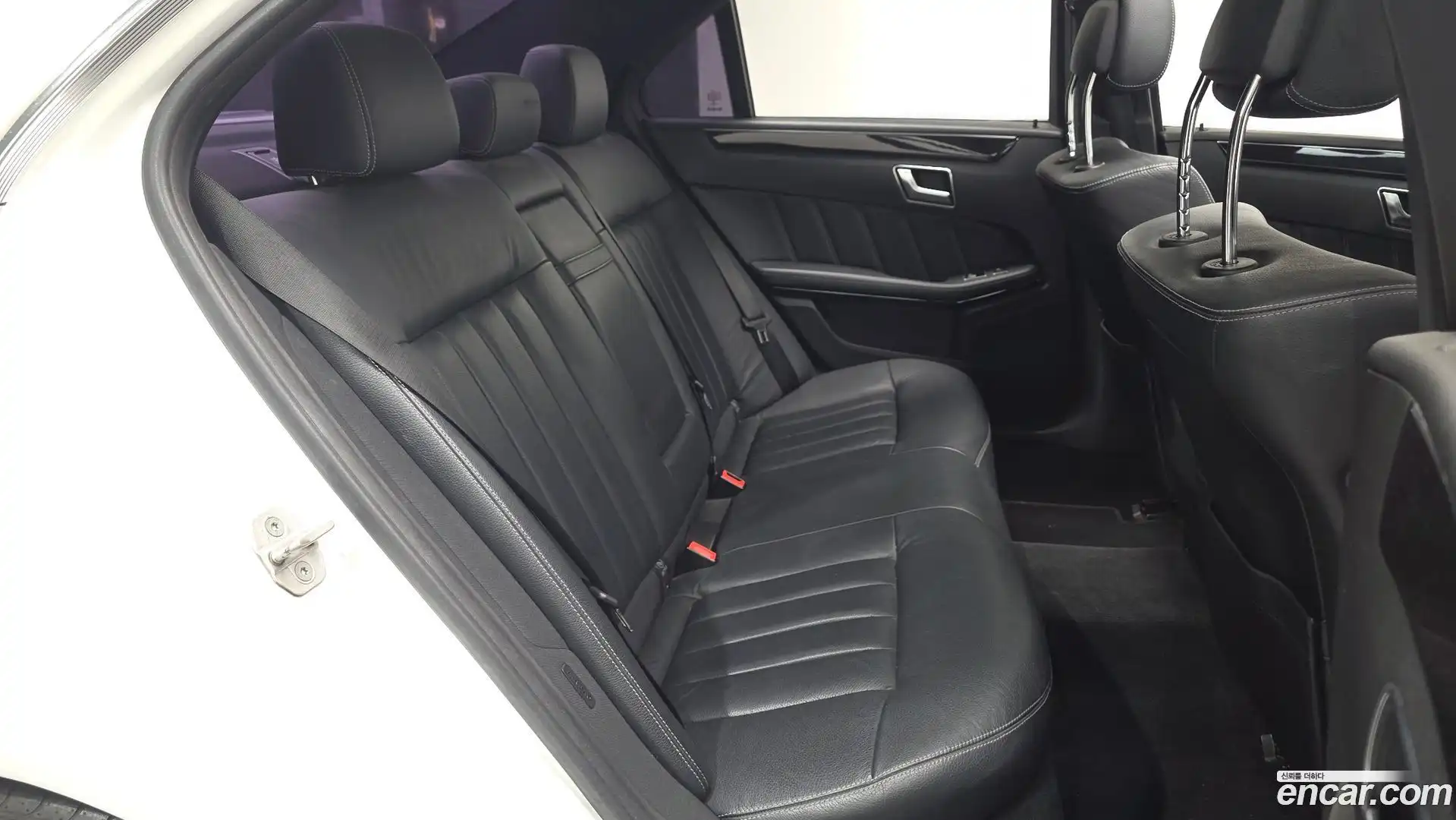 E-Class Mercedes-Benz 2015.11-OPTION-016