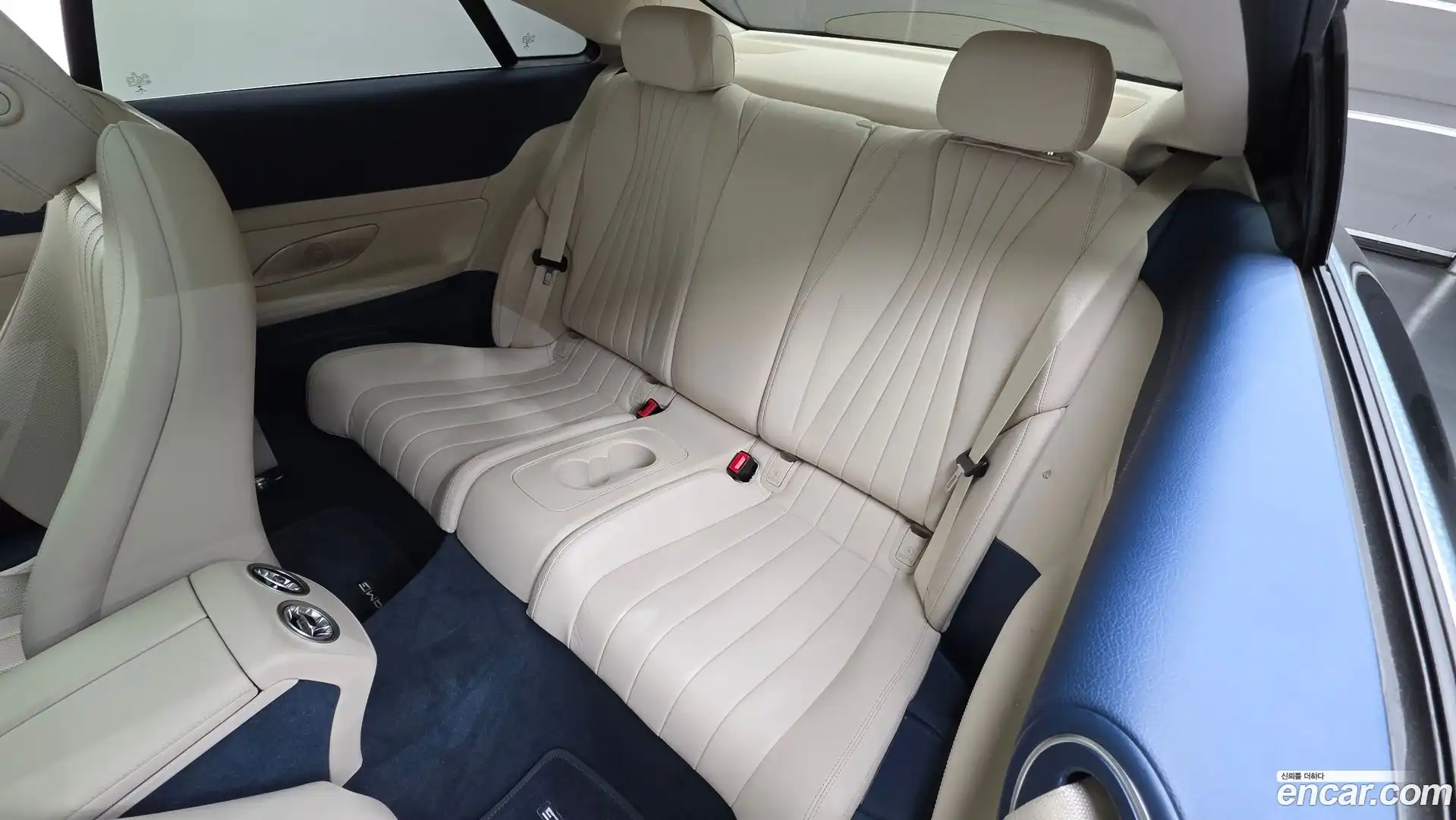 E-Class Mercedes-Benz 2021.3-INNER-036