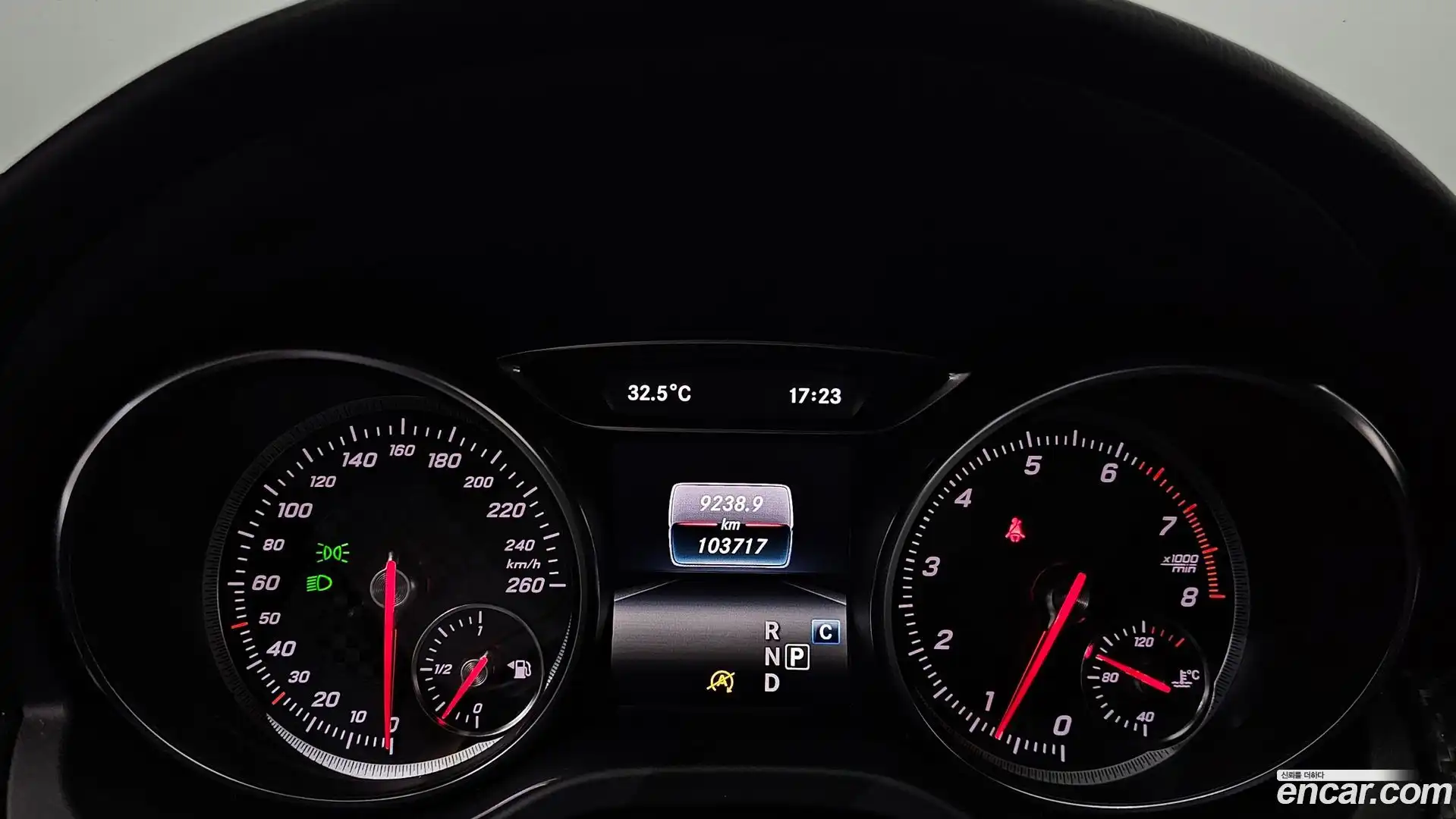 A-Class Mercedes-Benz 2017.7-INNER-008