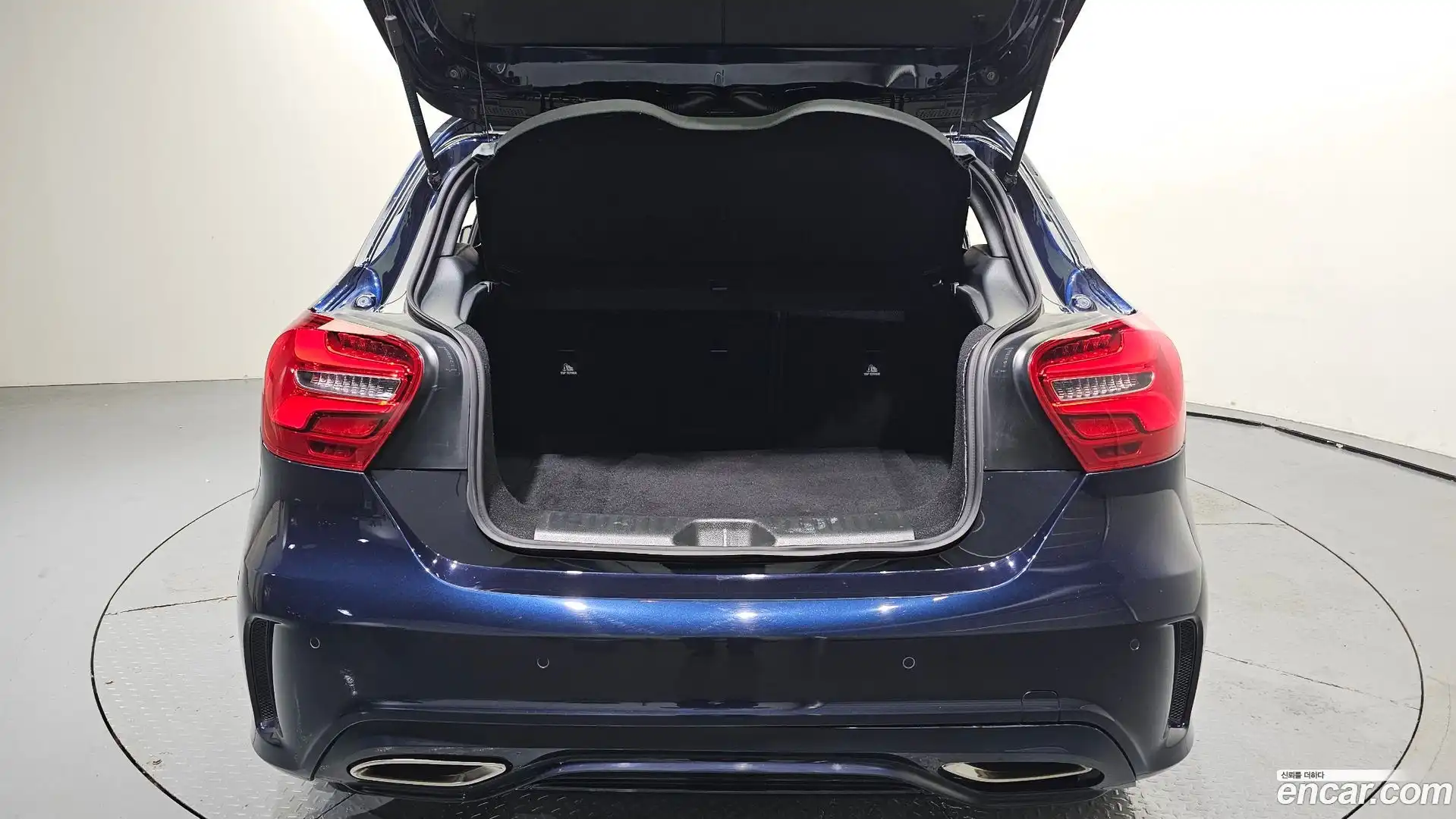 A-Class Mercedes-Benz 2017.7-OPTION-043
