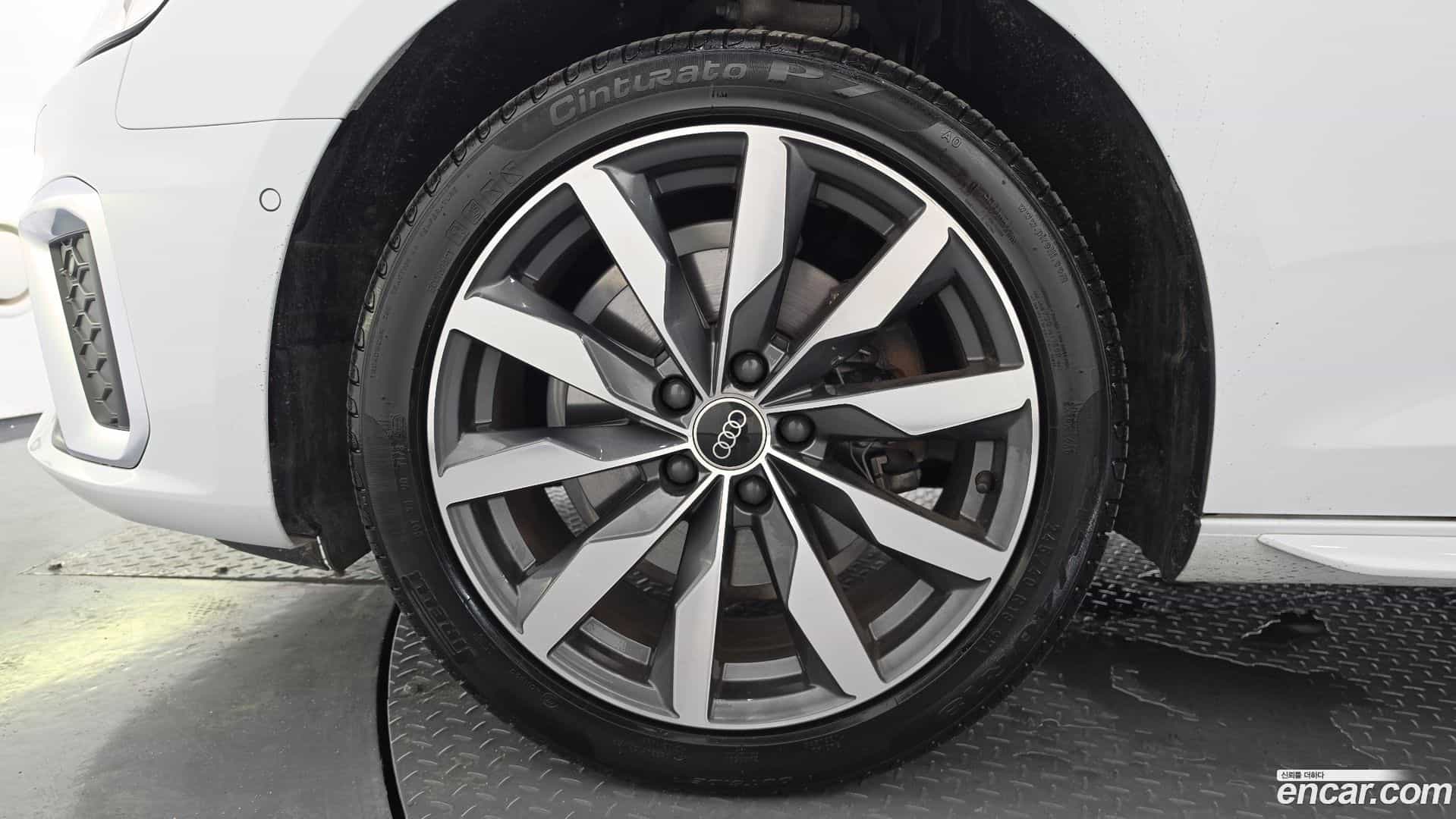 A4 Audi 2023.2-OUTER-005