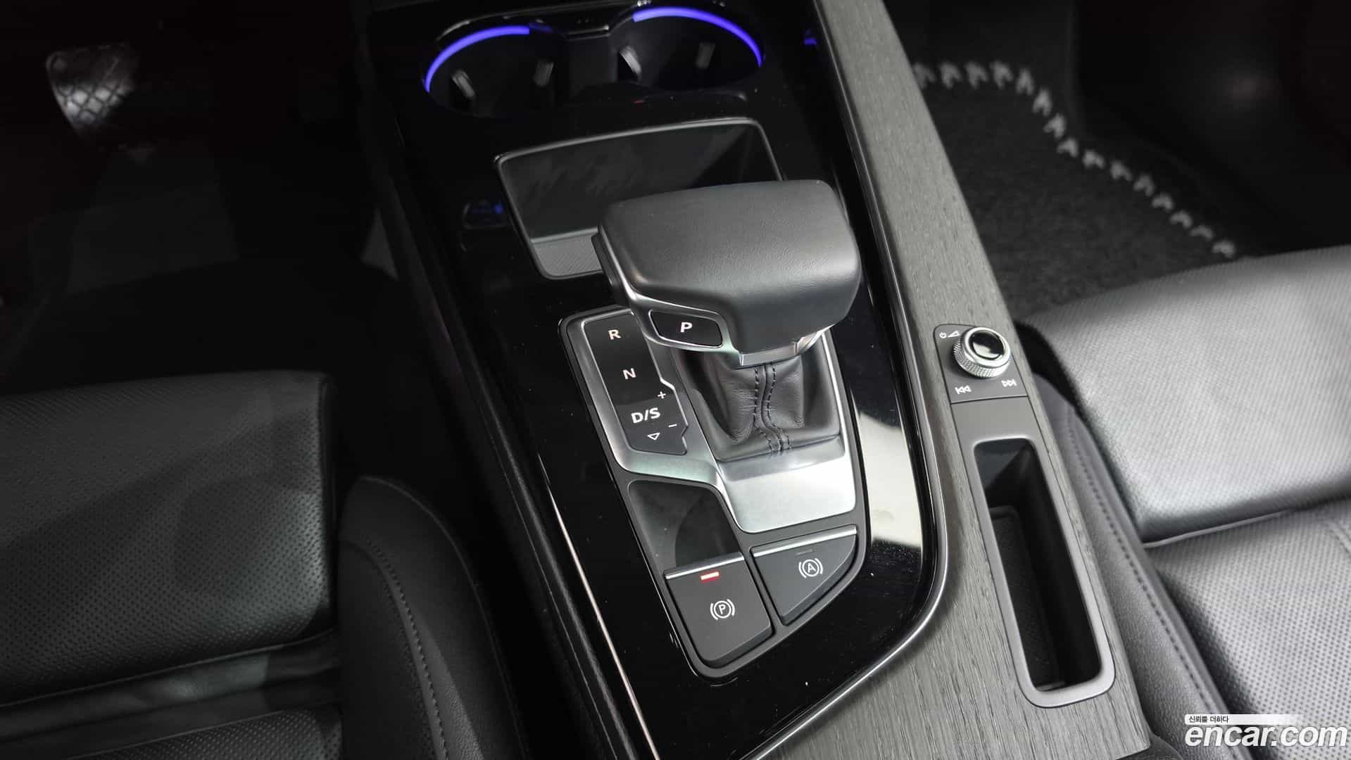 A4 Audi 2023.2-INNER-009
