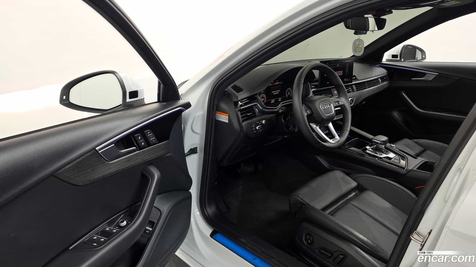 A4 Audi 2023.2-INNER-010