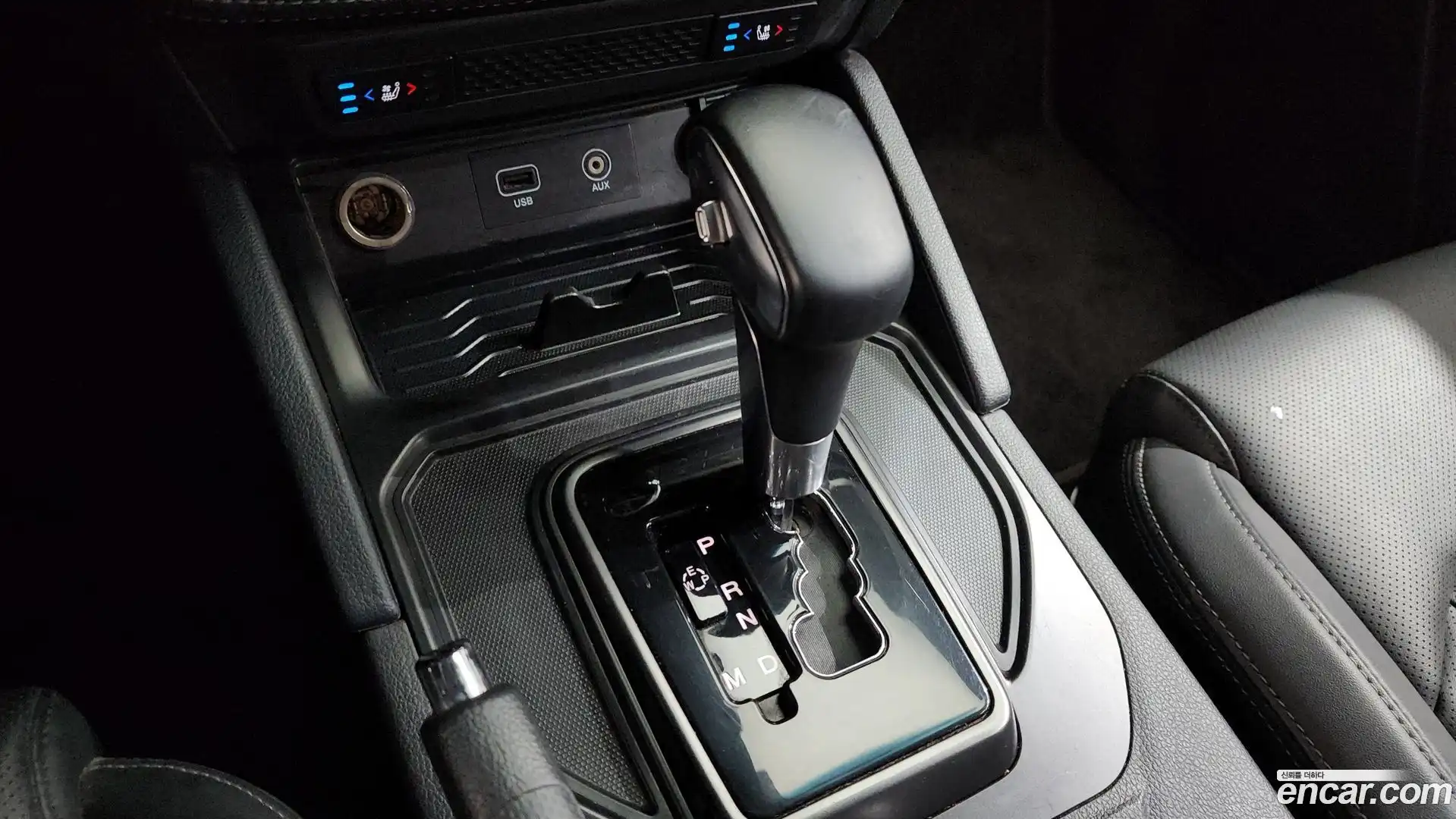 Rexton KG Mobility 2021.11-INNER-009