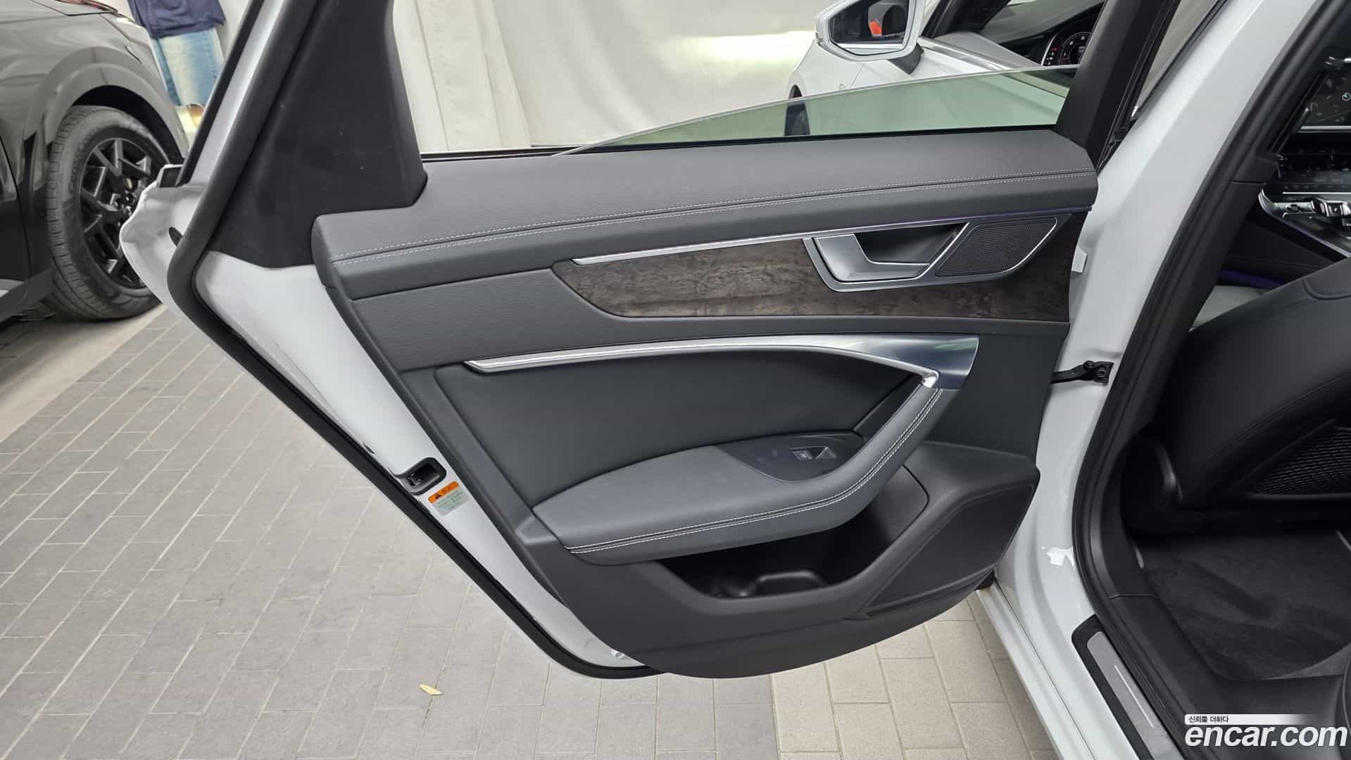 A6 Audi 2021.5-INNER-035
