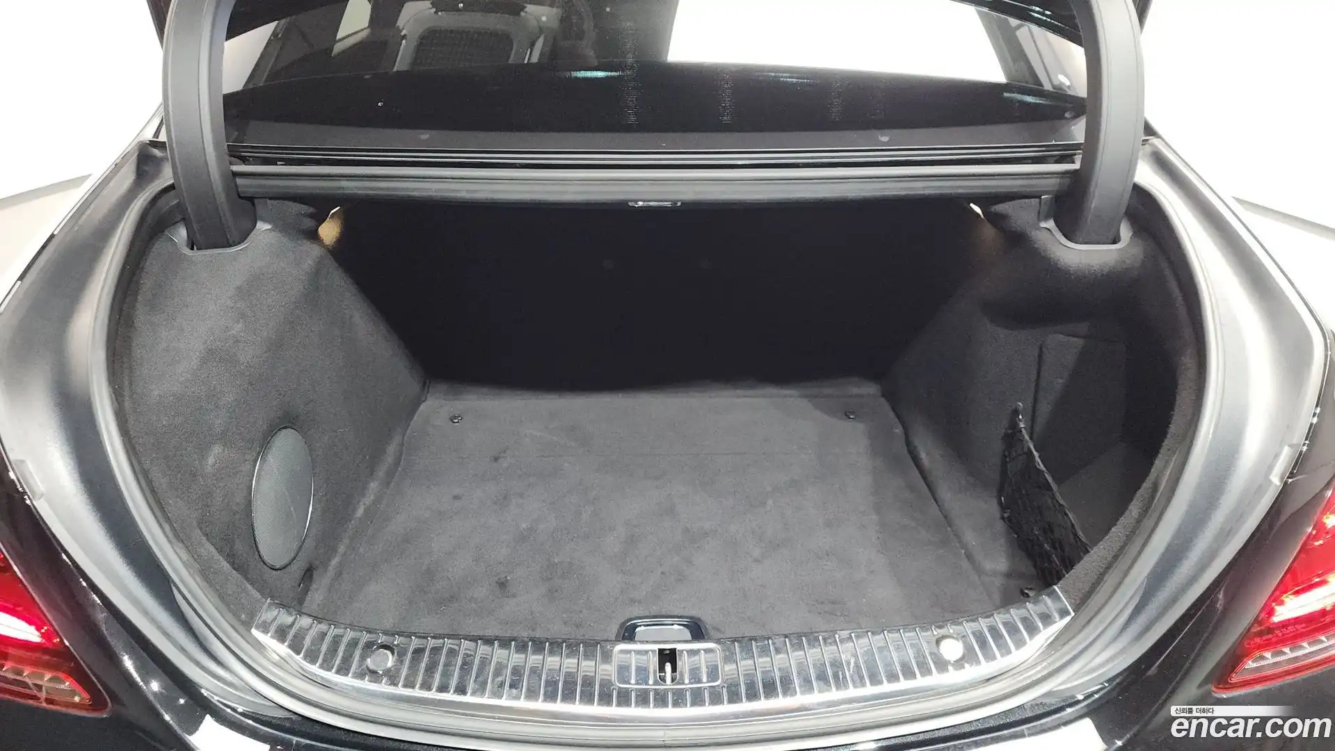 S-Class Mercedes-Benz 2018.1-OPTION-021