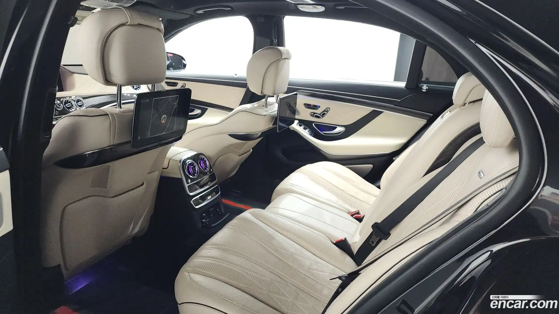 S-Class Mercedes-Benz 2018.1-OPTION-023