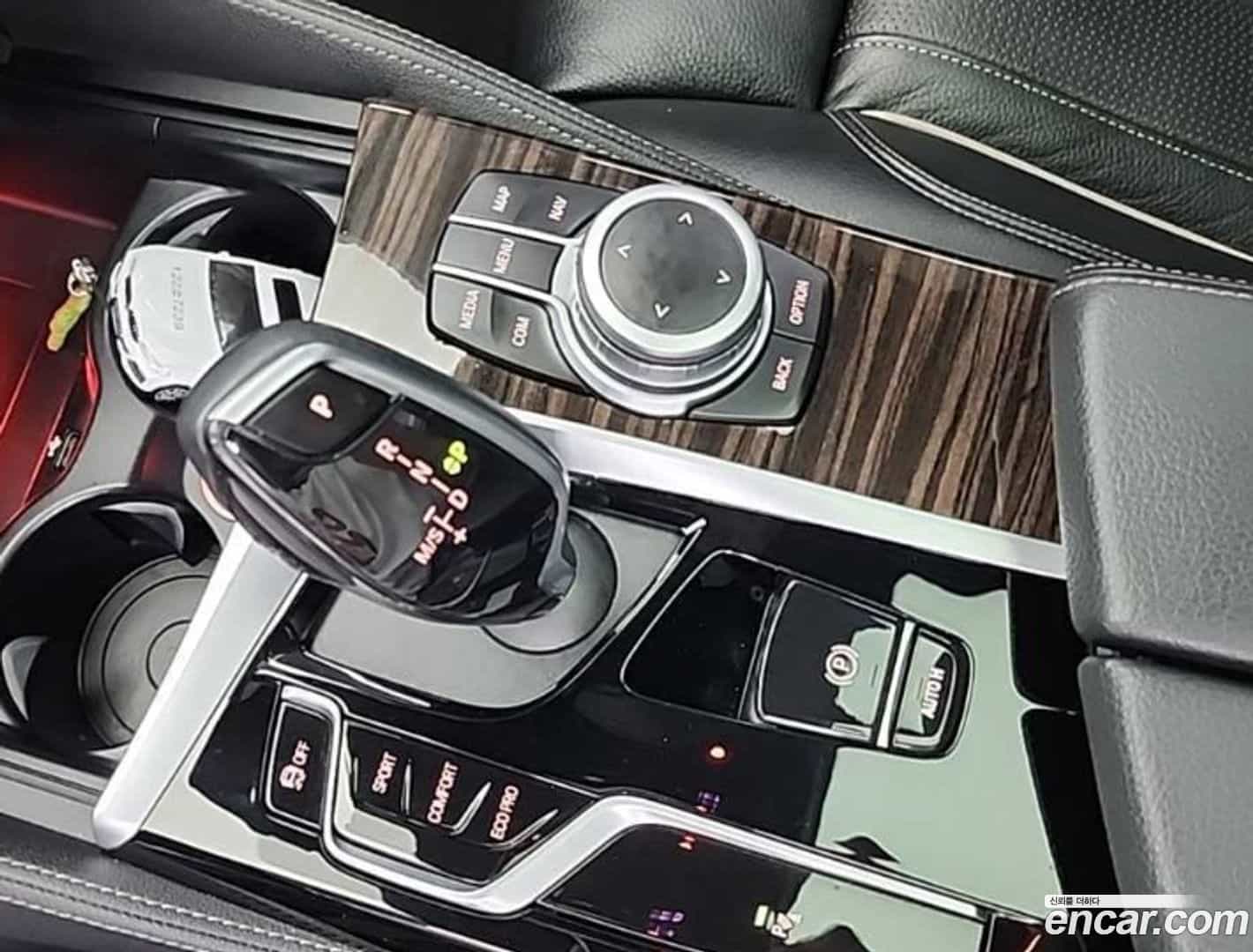 5-Series BMW 2022.3-INNER-008