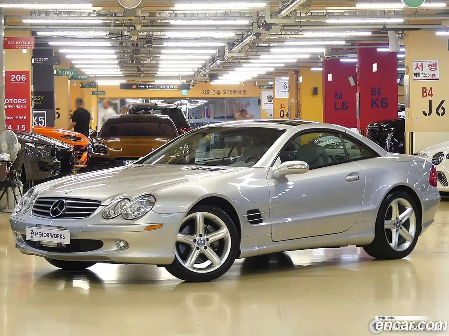 SL-Class Mercedes-Benz 2004.11-OUTER-001