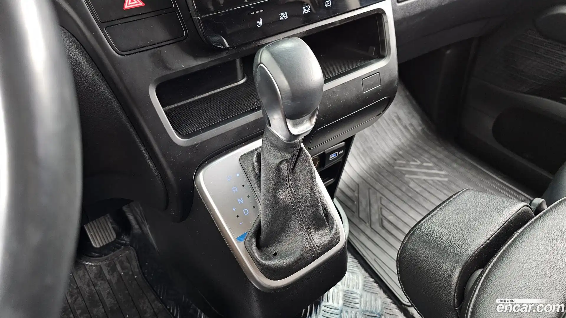 Staria Hyundai 2022.10-INNER-009