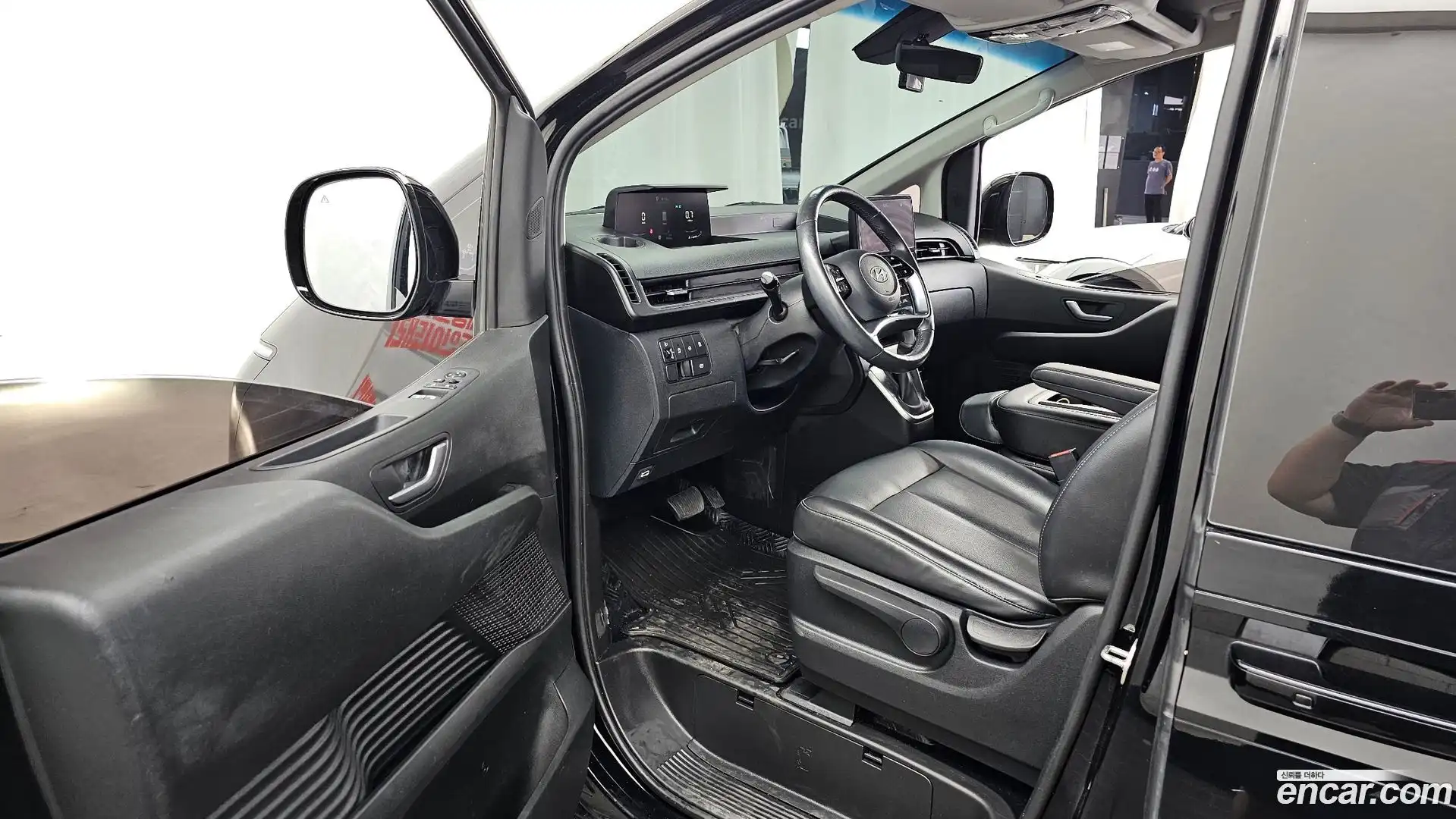 Staria Hyundai 2022.10-INNER-010
