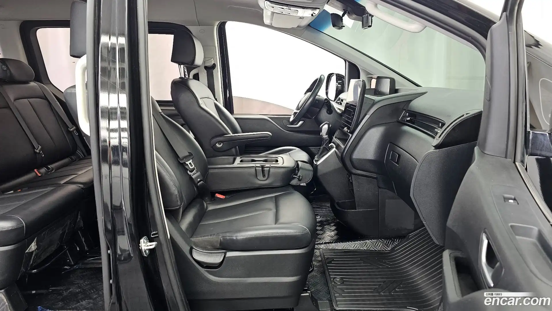 Staria Hyundai 2022.10-OPTION-015