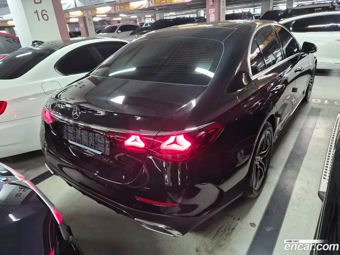 E-Class Mercedes-Benz 2025.9-INNER-007