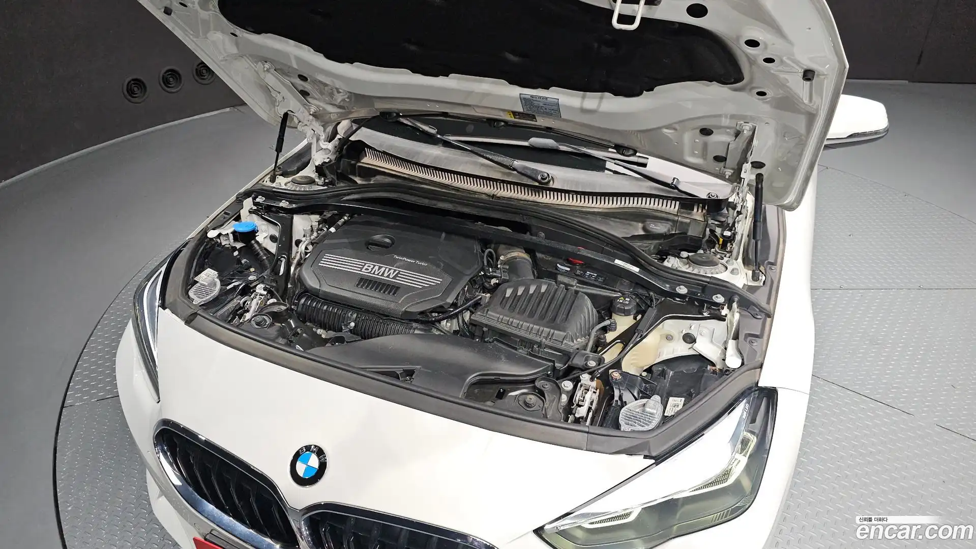 2-Series BMW 2023.0-OUTER-006