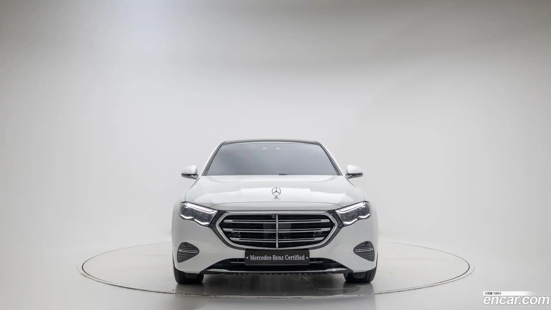 E-Class Mercedes-Benz 2025.7-OUTER-003
