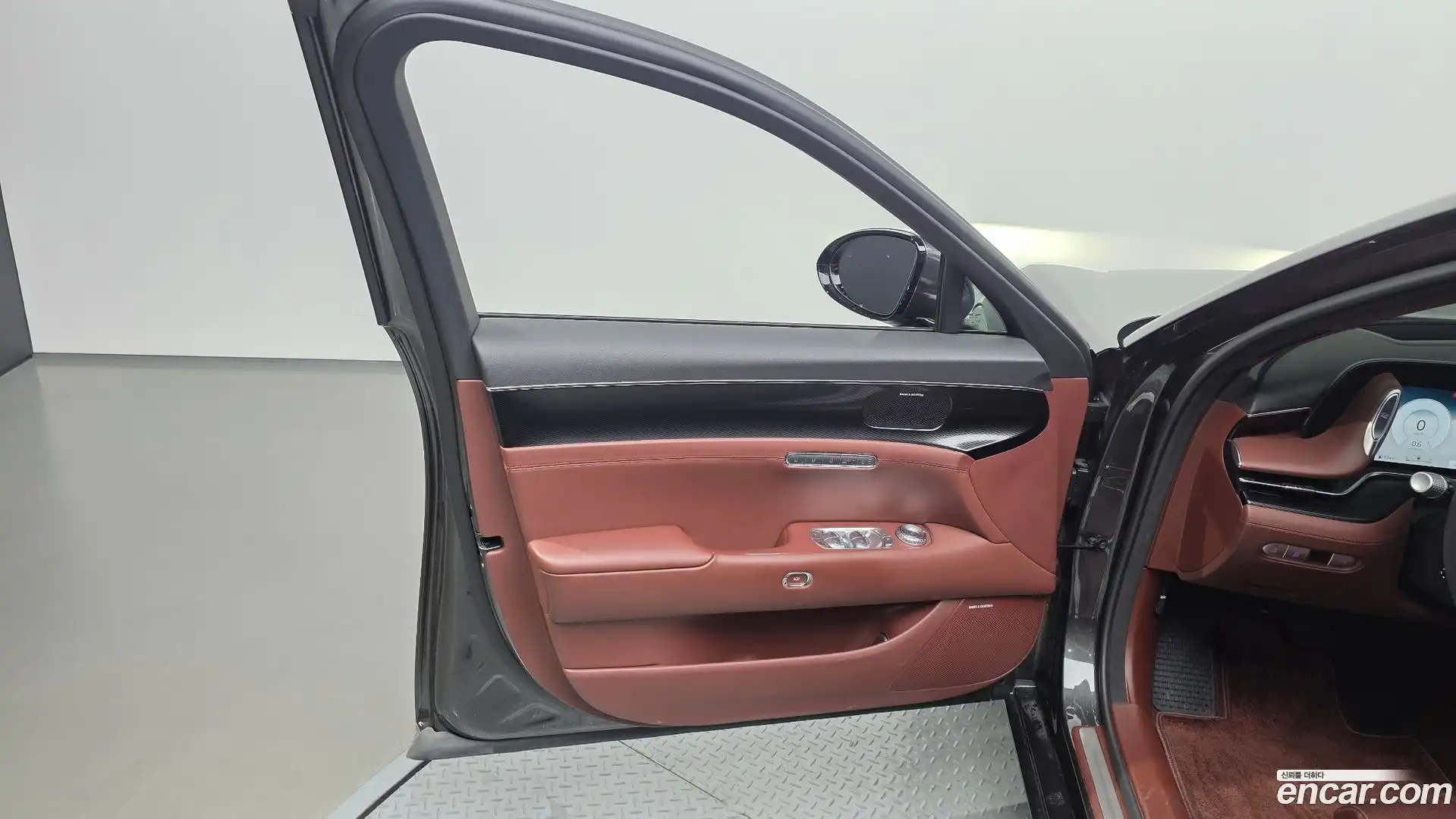 G90 Genesis 2023.5-INNER-034