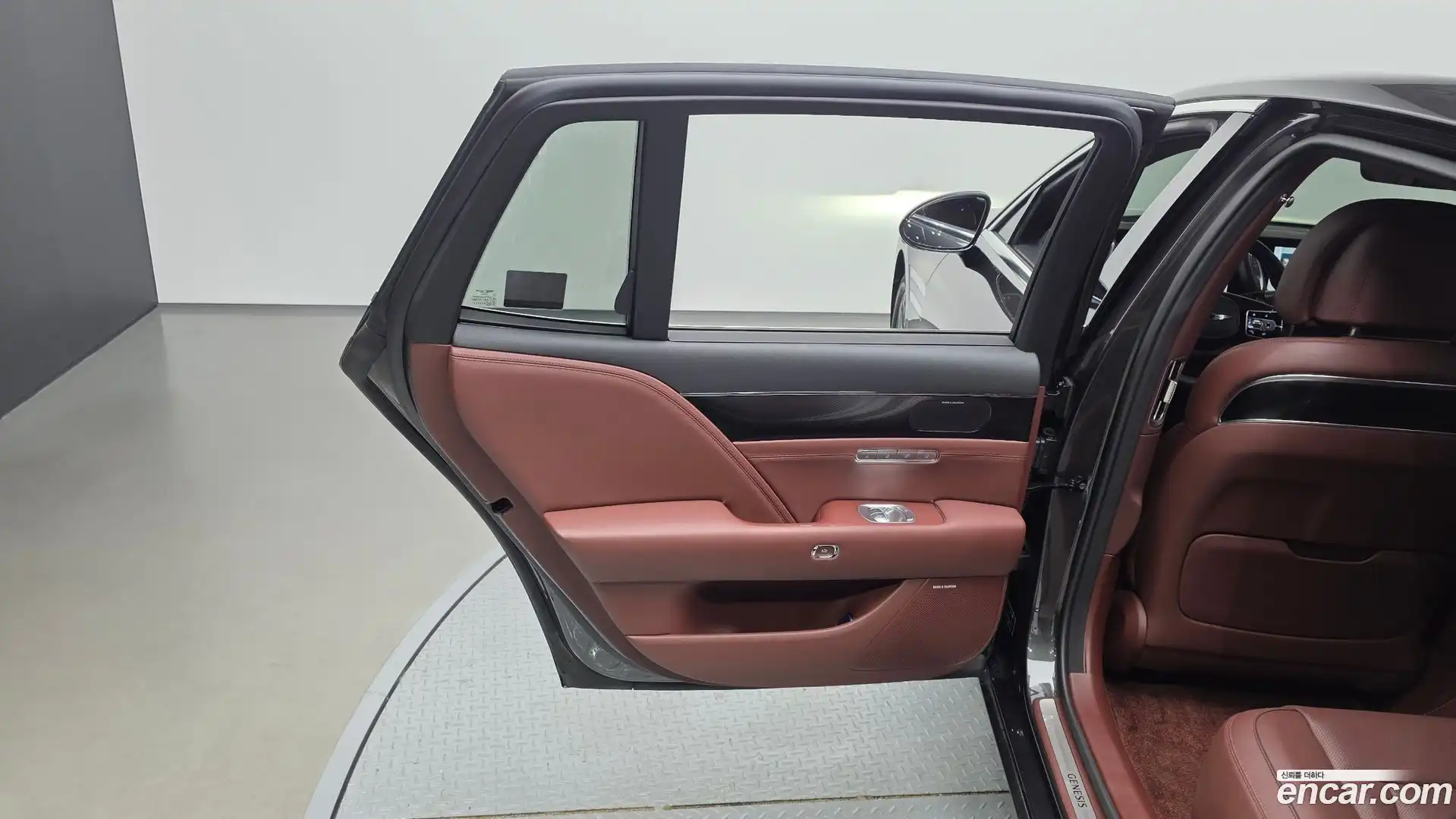 G90 Genesis 2023.5-INNER-035