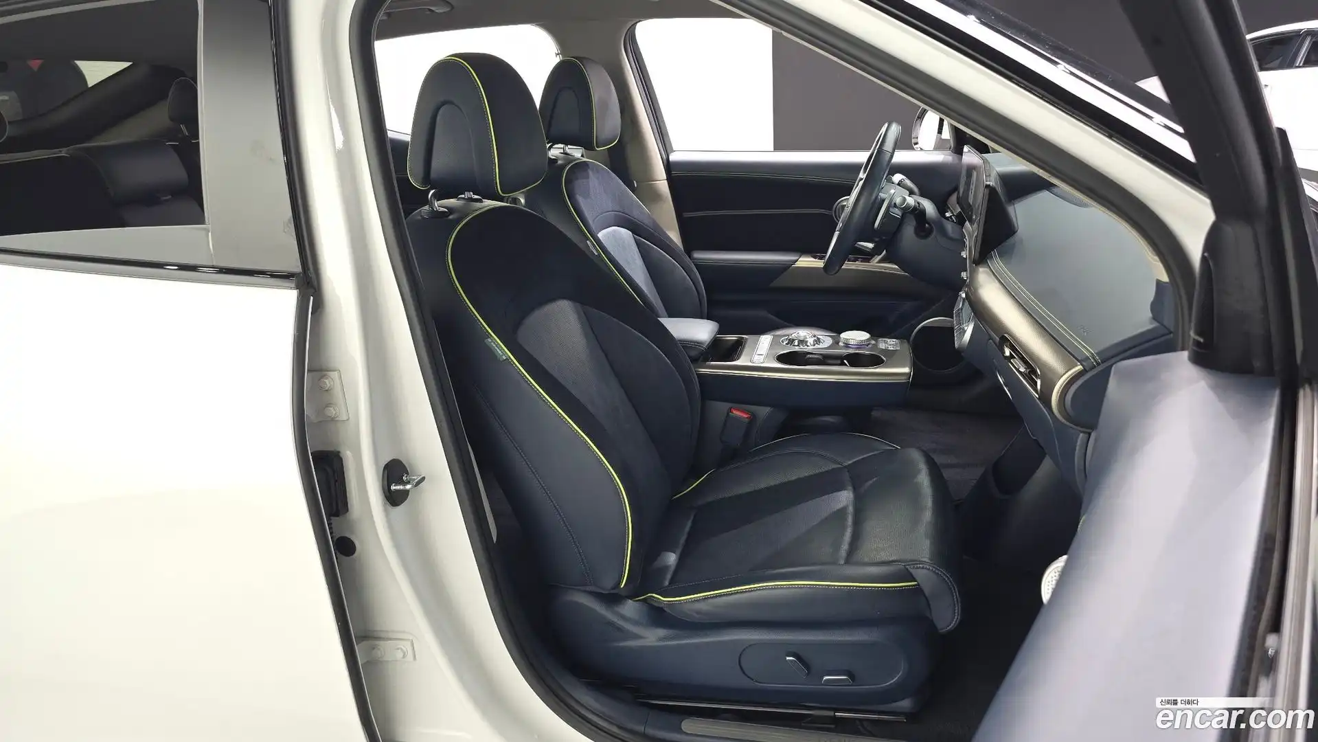 GV60 Genesis 2022.5-INNER-036