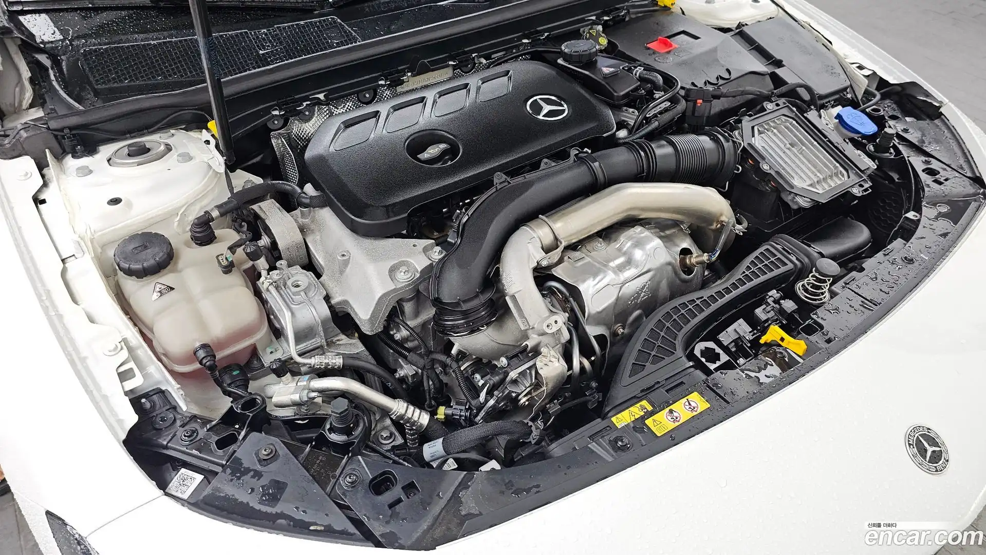 CLA-Class Mercedes-Benz 2024.1-OUTER-006