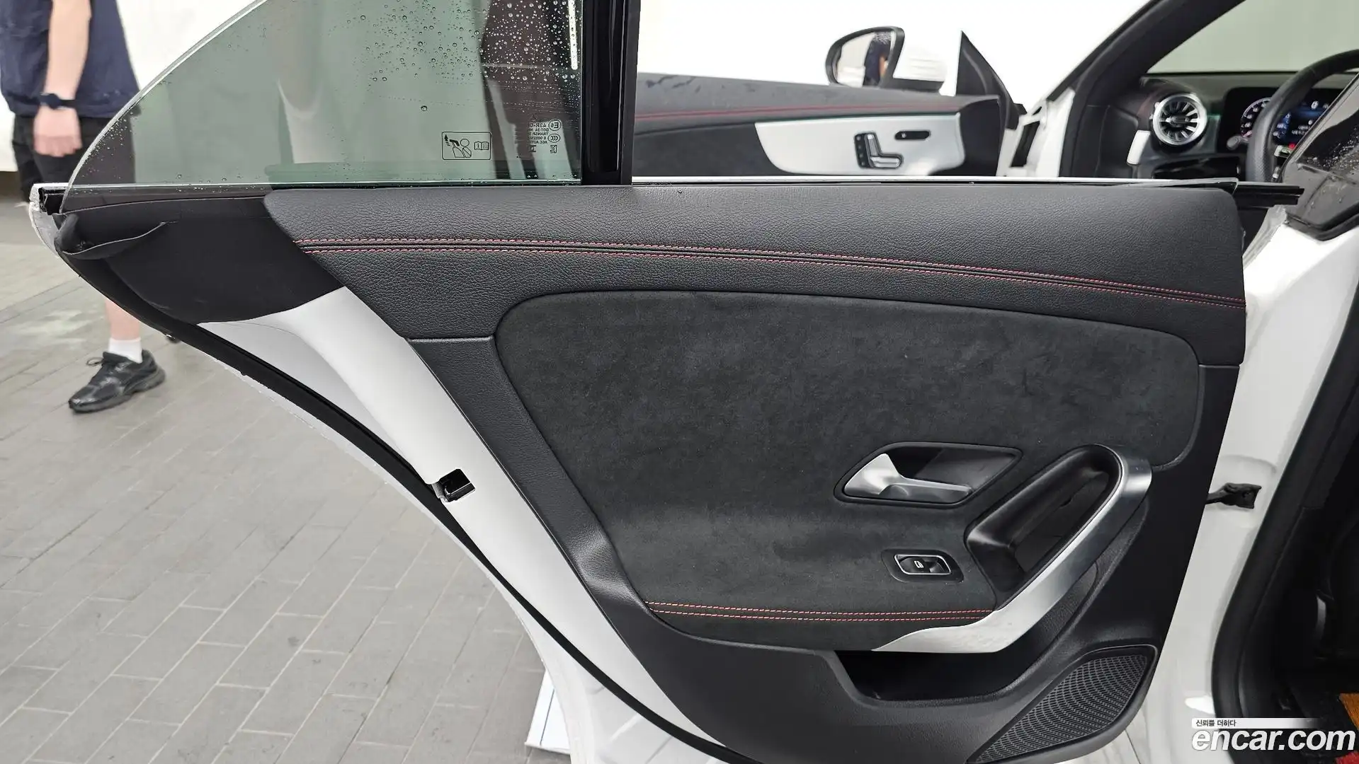 CLA-Class Mercedes-Benz 2024.1-INNER-035