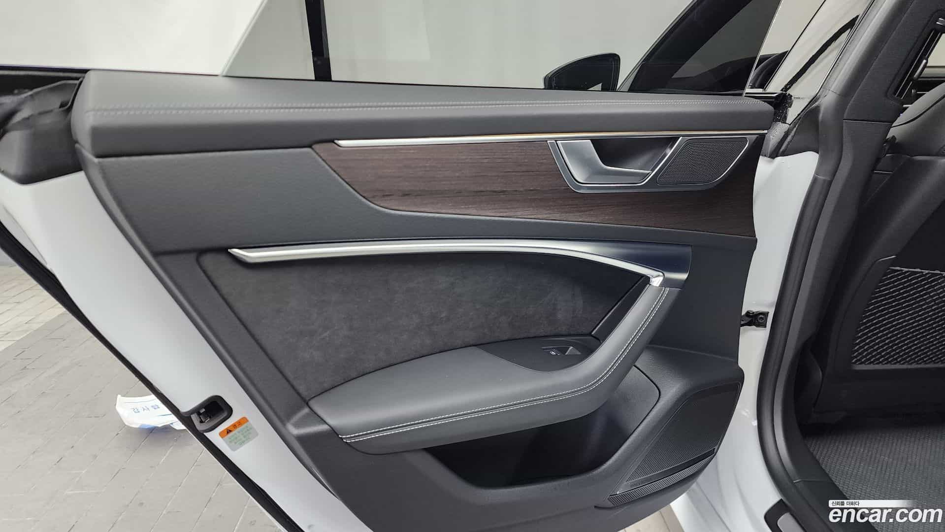 A7 Audi 2022.0-INNER-035