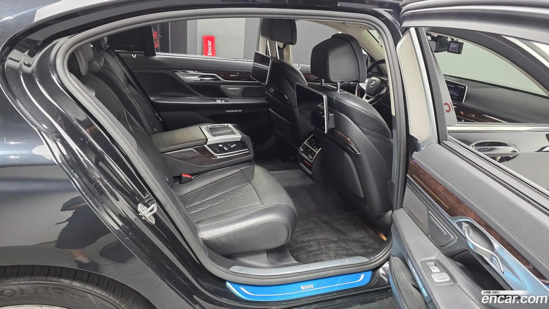 7-Series BMW 2016.7-OPTION-016
