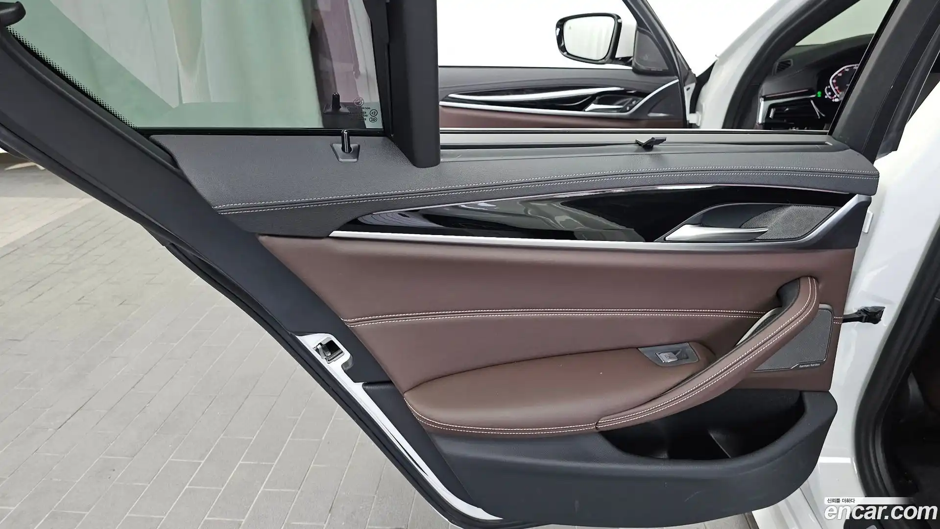 5-Series BMW 2023.7-INNER-035