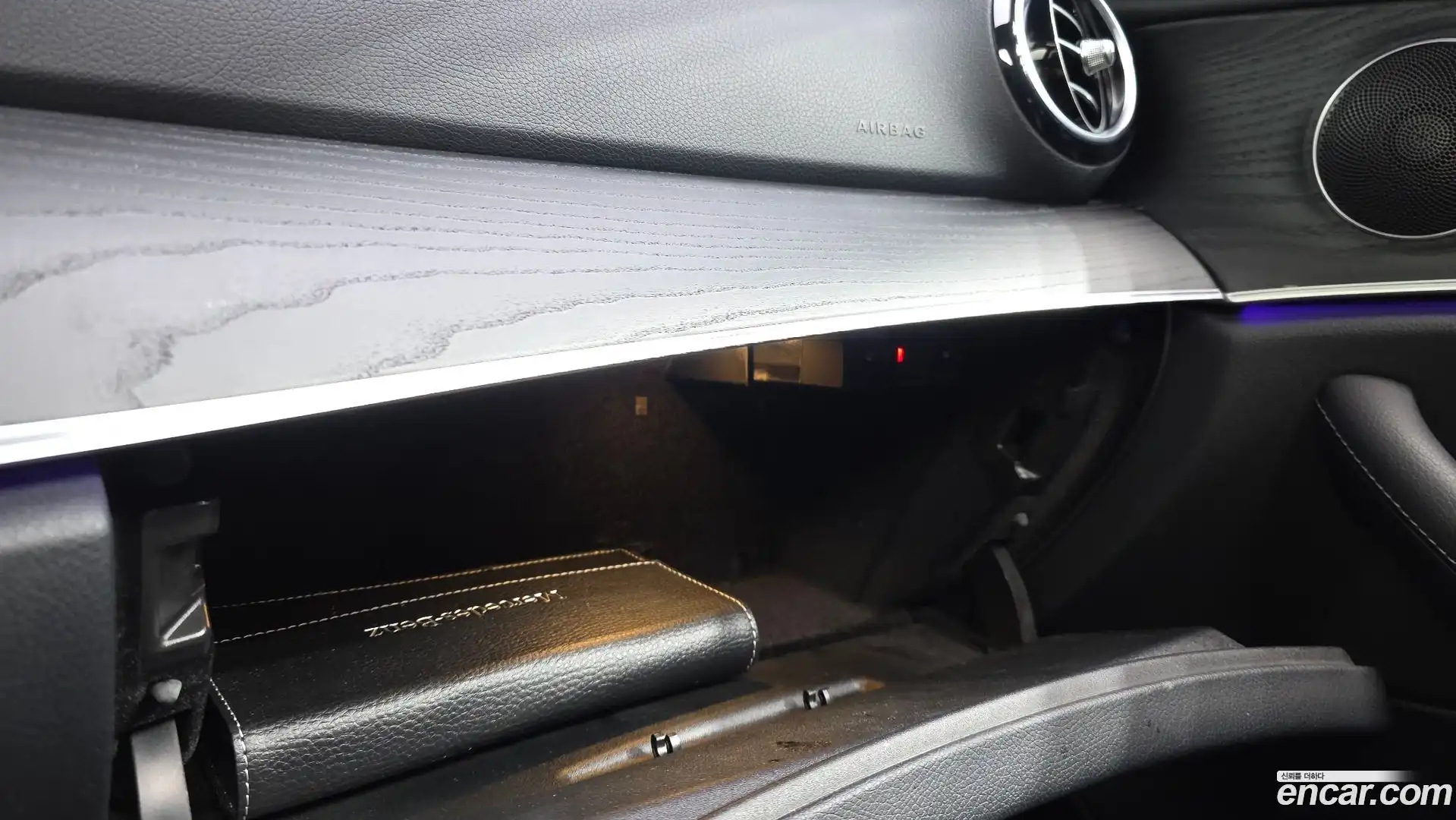 E-Class Mercedes-Benz 2019.0-OPTION-042