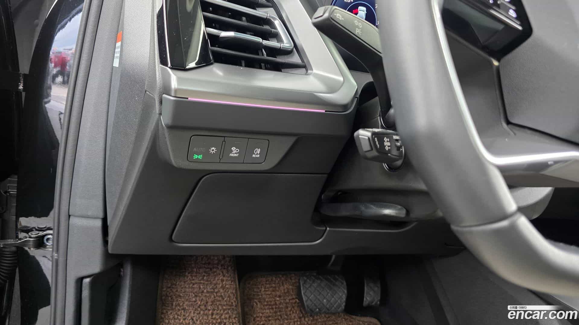 Q4 e-tron Audi 2023.11-OPTION-020