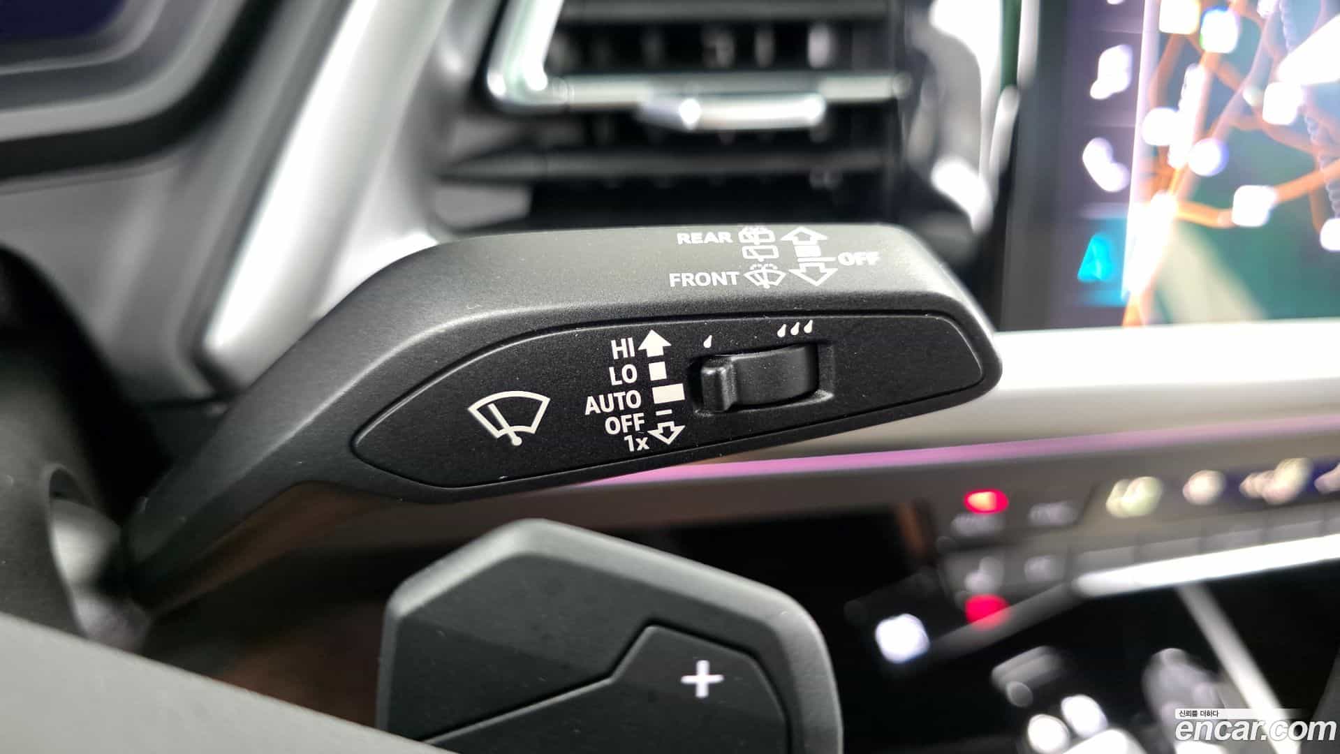 Q4 e-tron Audi 2023.11-OPTION-041
