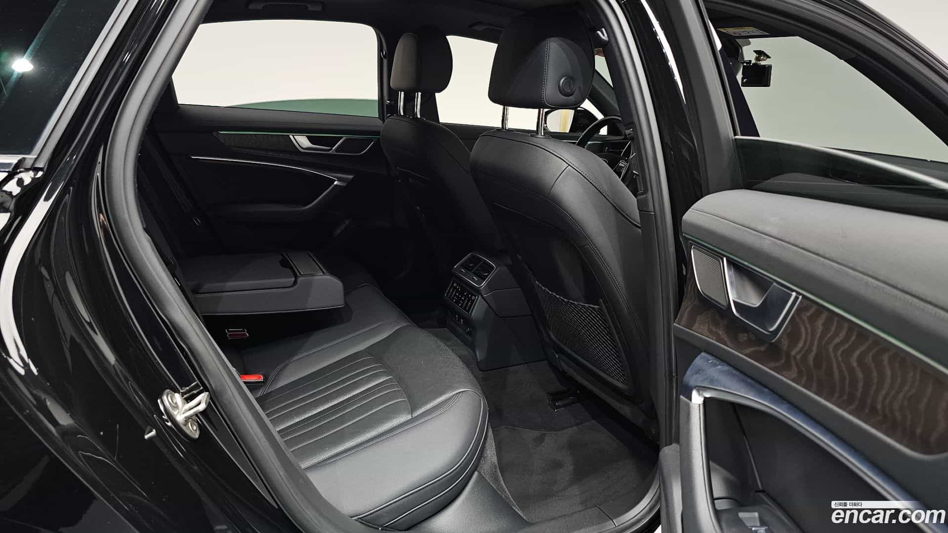 A6 Audi 2021.10-OPTION-015