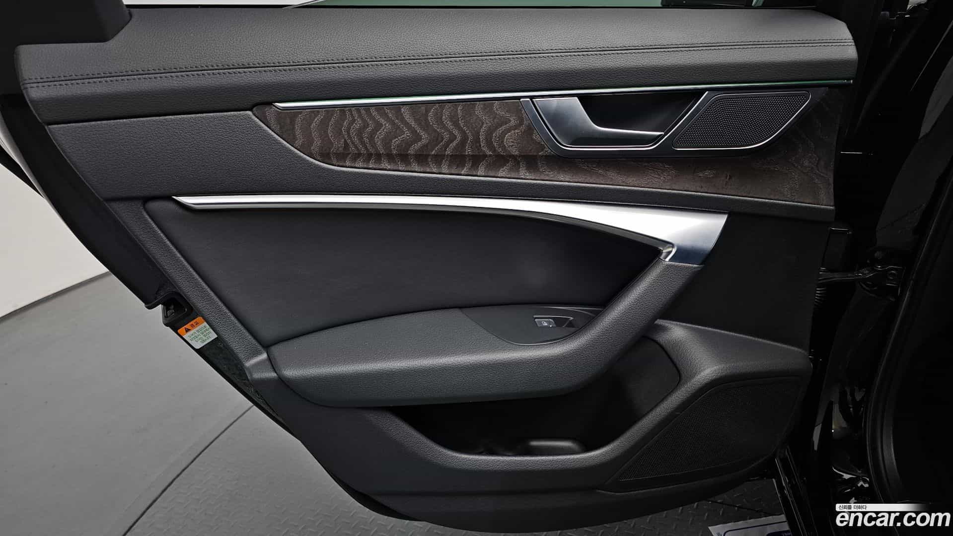 A6 Audi 2021.10-INNER-035