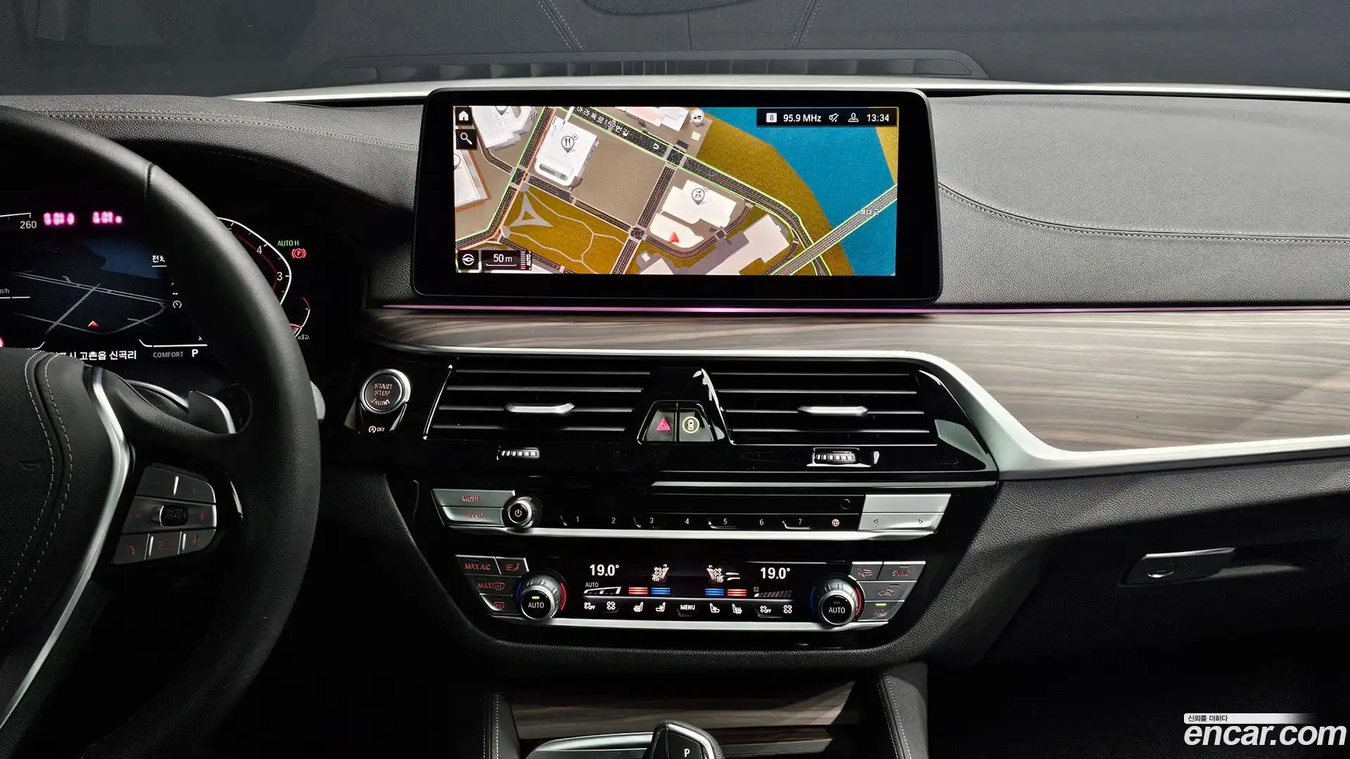 5-Series BMW 2022.8-OPTION-019
