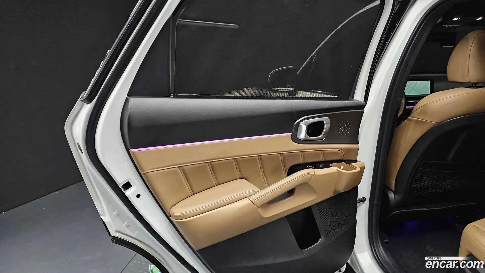 Sorento Kia 2023.8-INNER-035