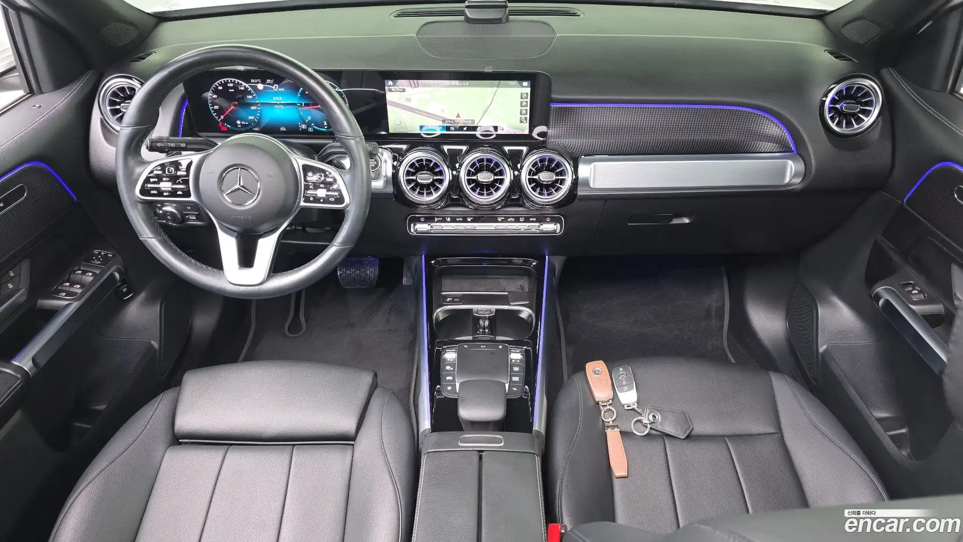 GLB-Class Mercedes-Benz 2022.5-INNER-007