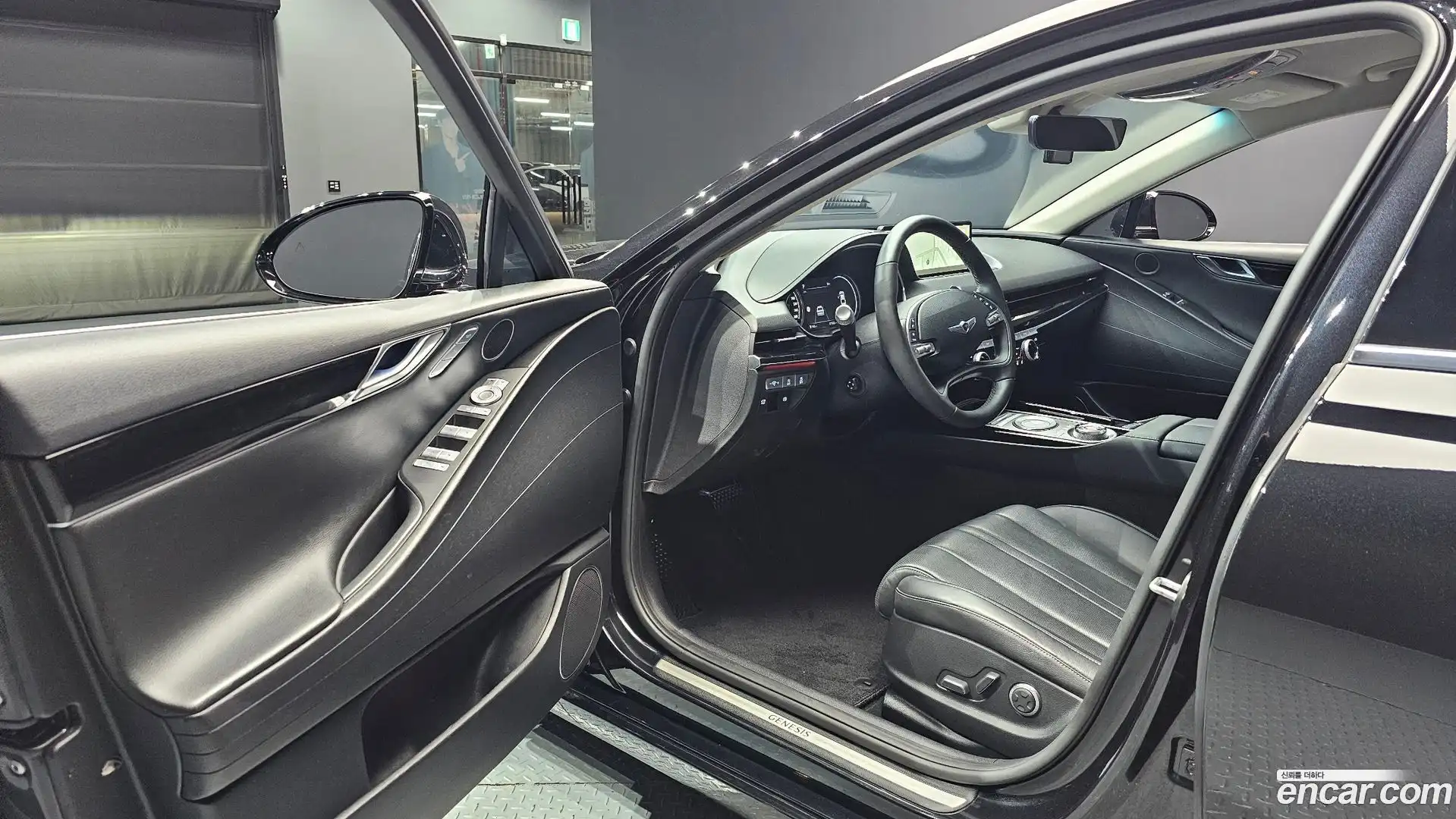 G80 Genesis 2022.1-INNER-010