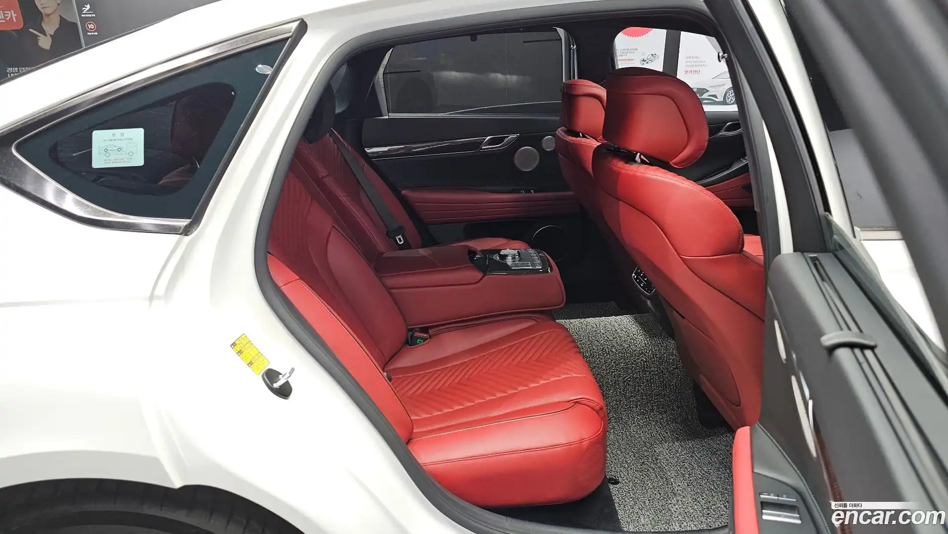 G80 Genesis 2023.3-INNER-036