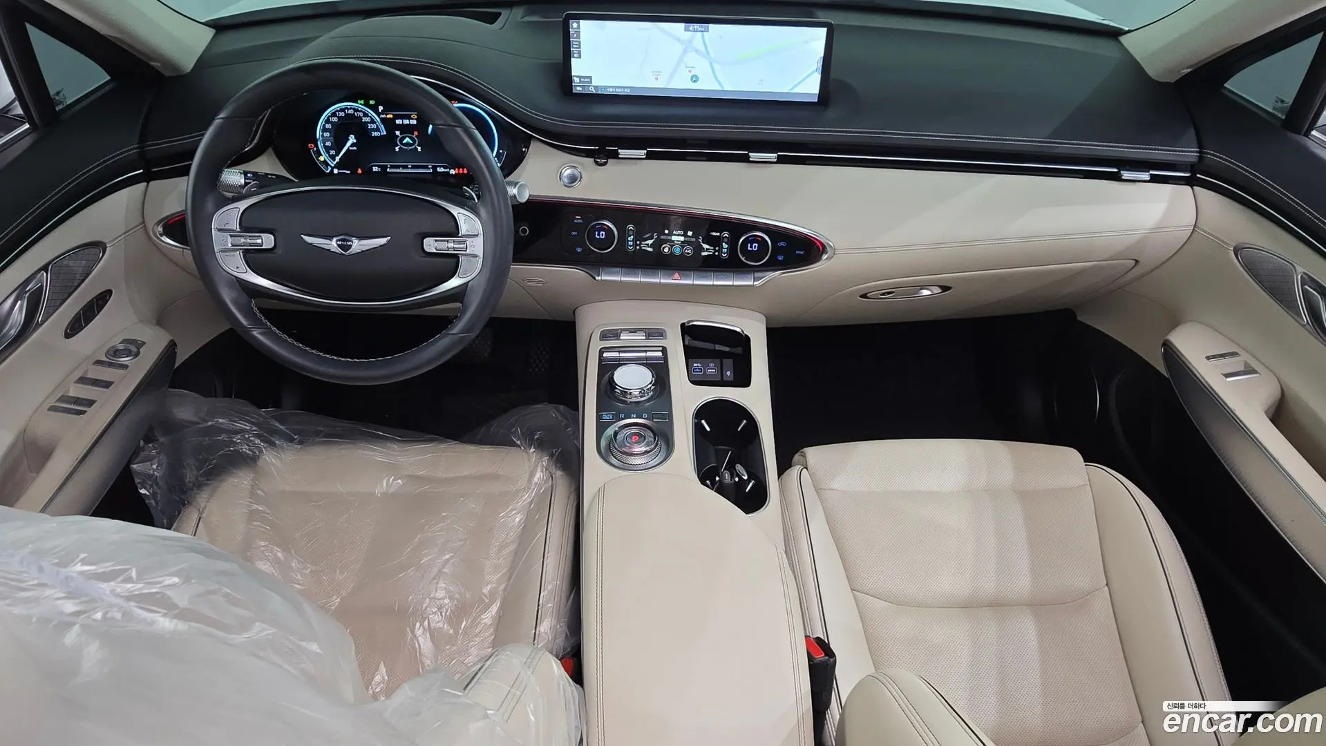 Main__Slider__Photo:GV70 Genesis 2021.11-0