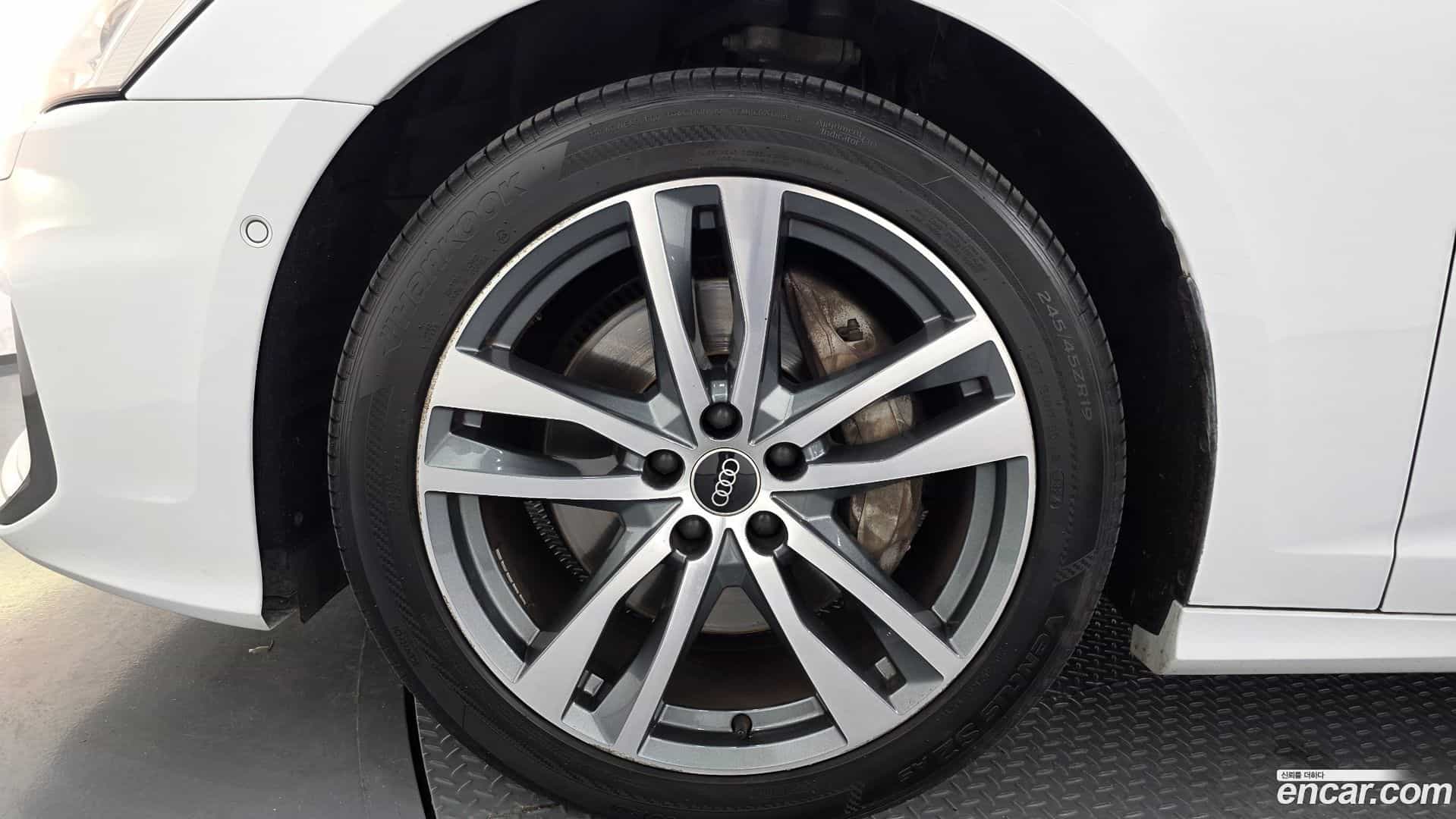 A6 Audi 2021.11-OUTER-005