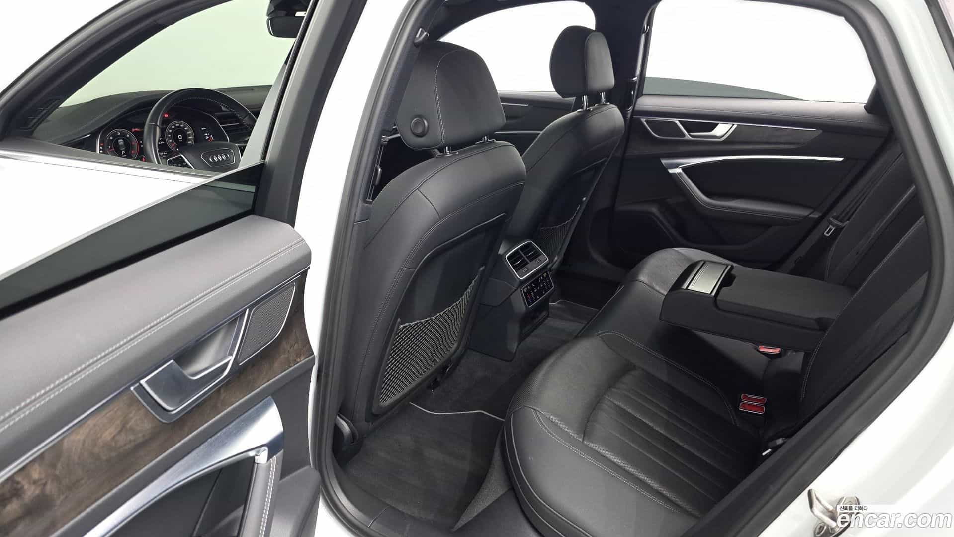 A6 Audi 2021.11-OPTION-015