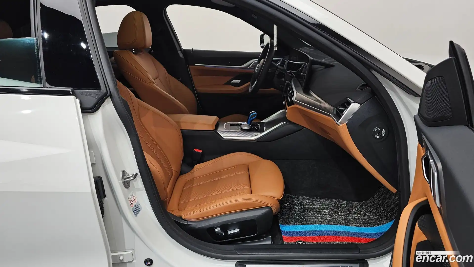 i4 BMW 2022.6-INNER-036