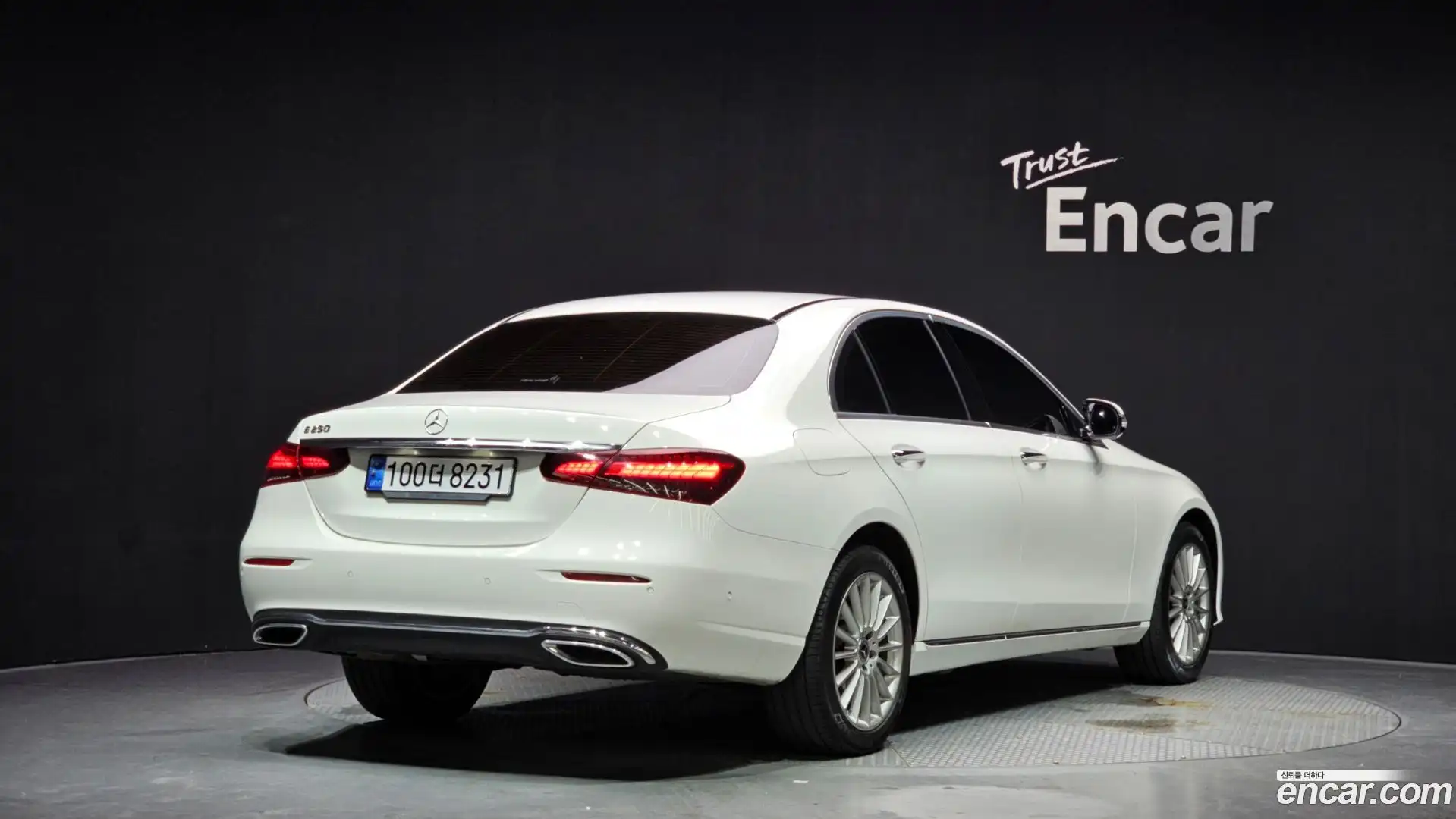 E-Class Mercedes-Benz 2023.3-OUTER-002